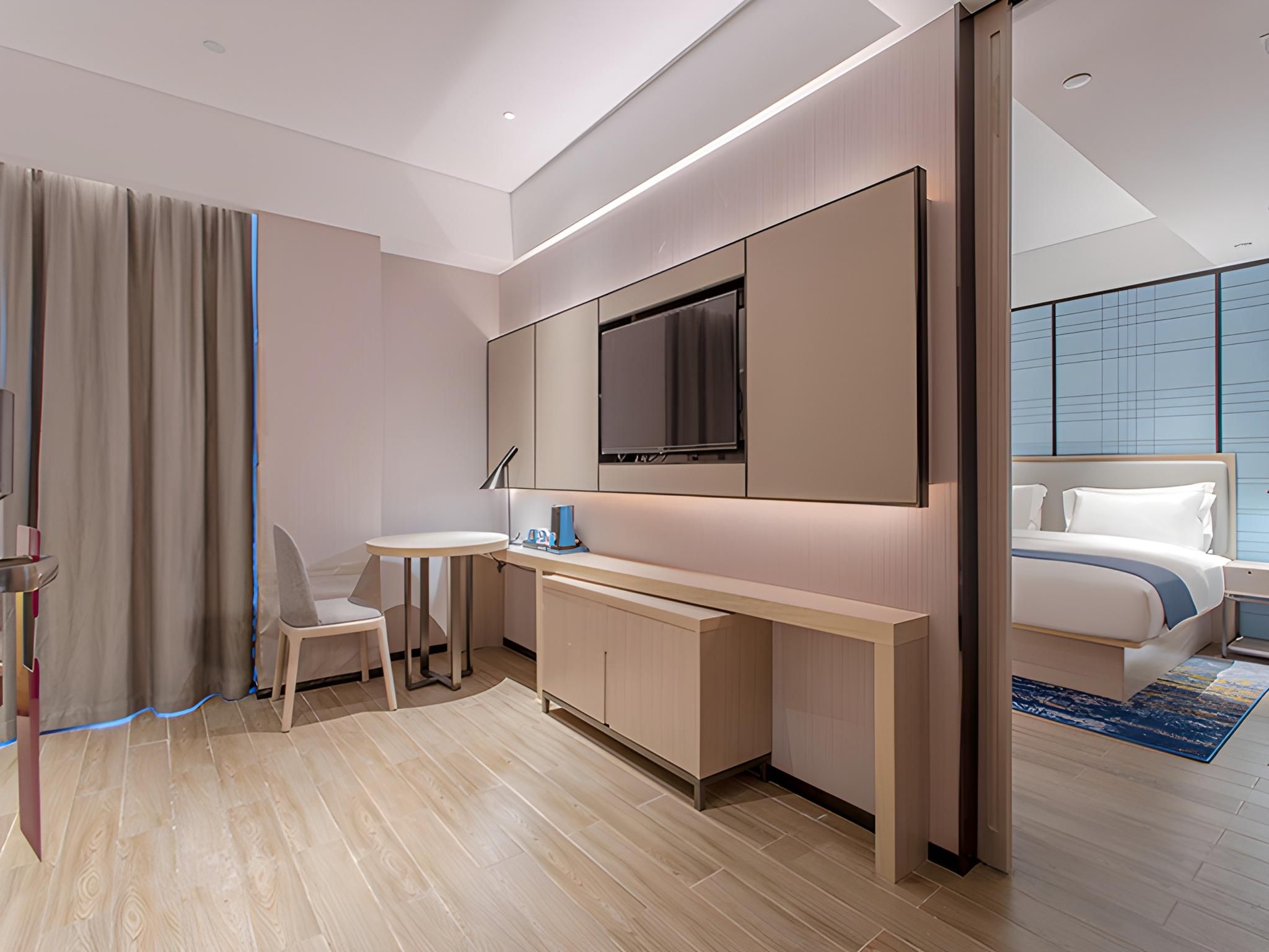 Dossen - Executive Suite
