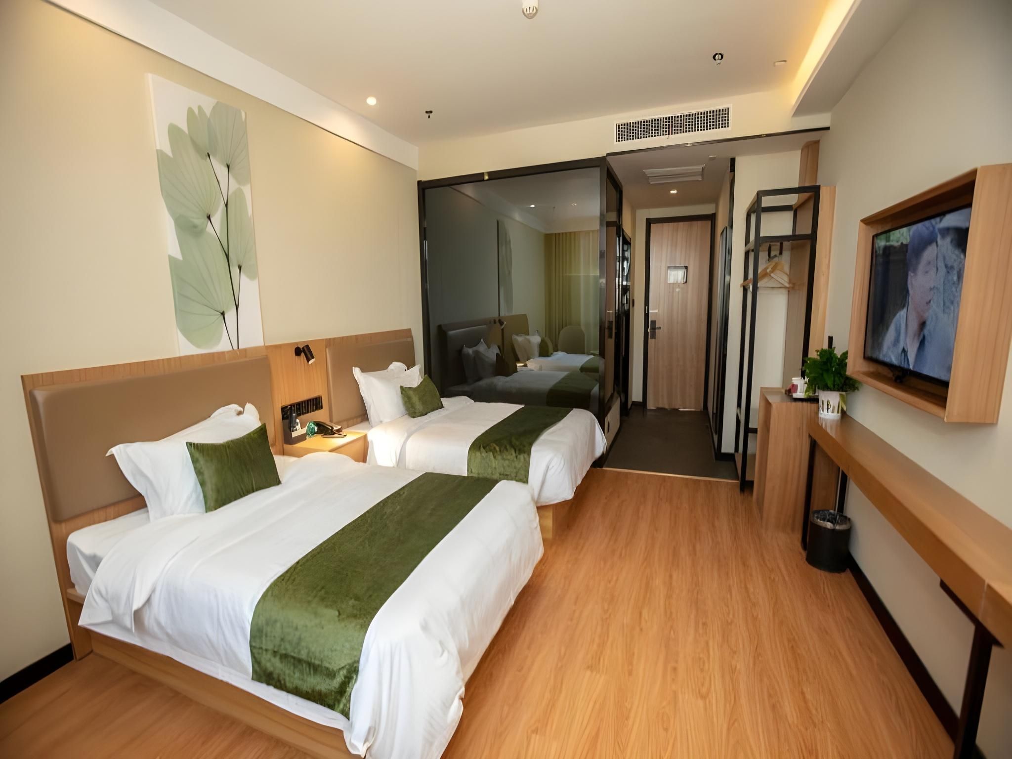 2 Bed Twin Superior Room