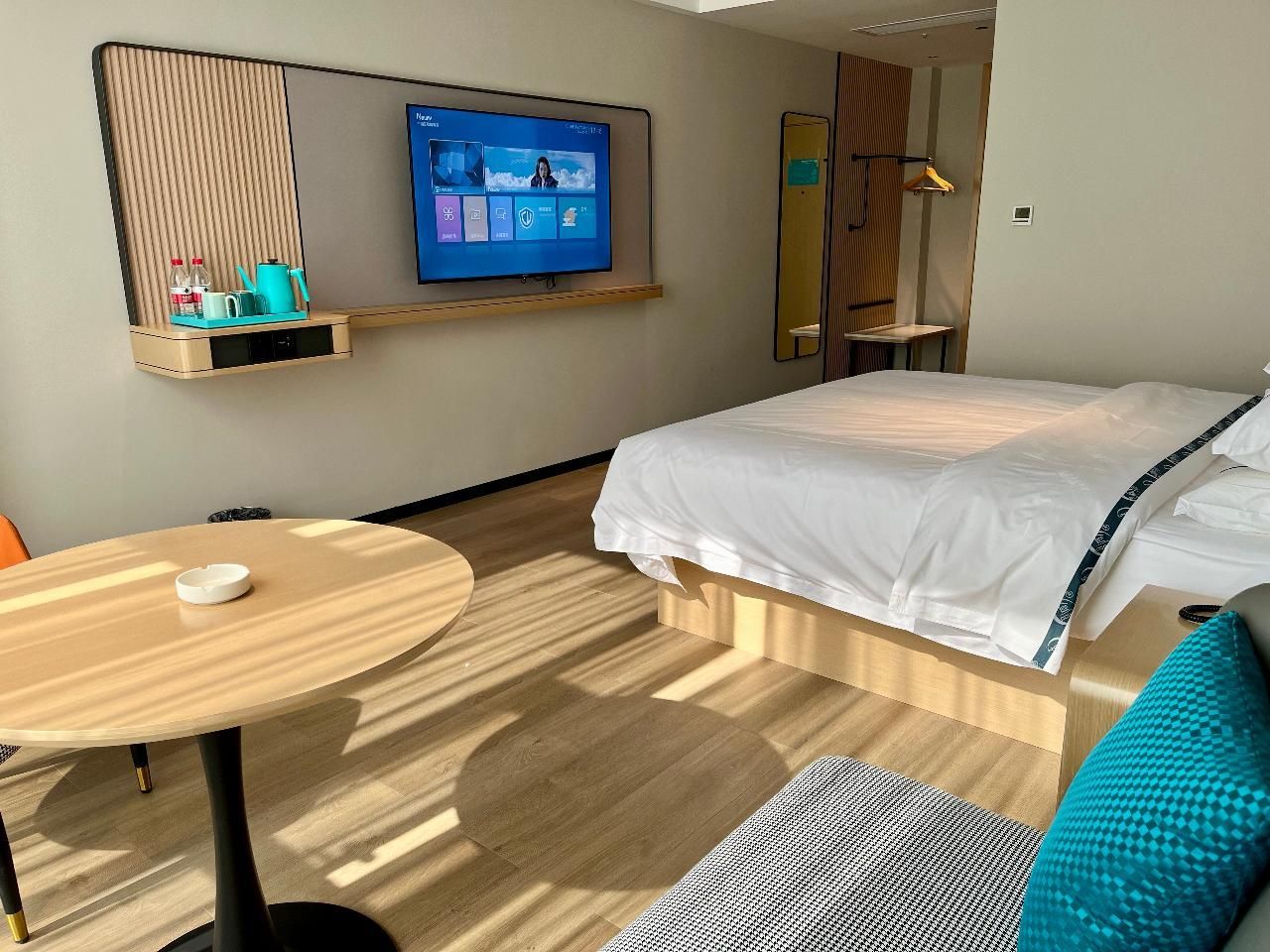 Dossen - Standard Bed Room