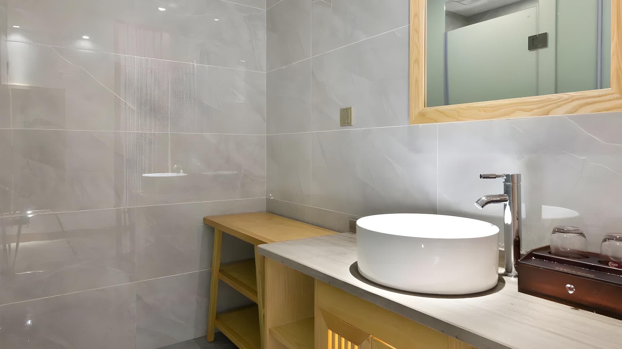 Huazhu - Twin Room Xinpin