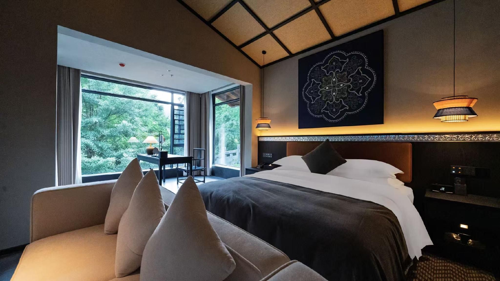 Room with Single Bed
