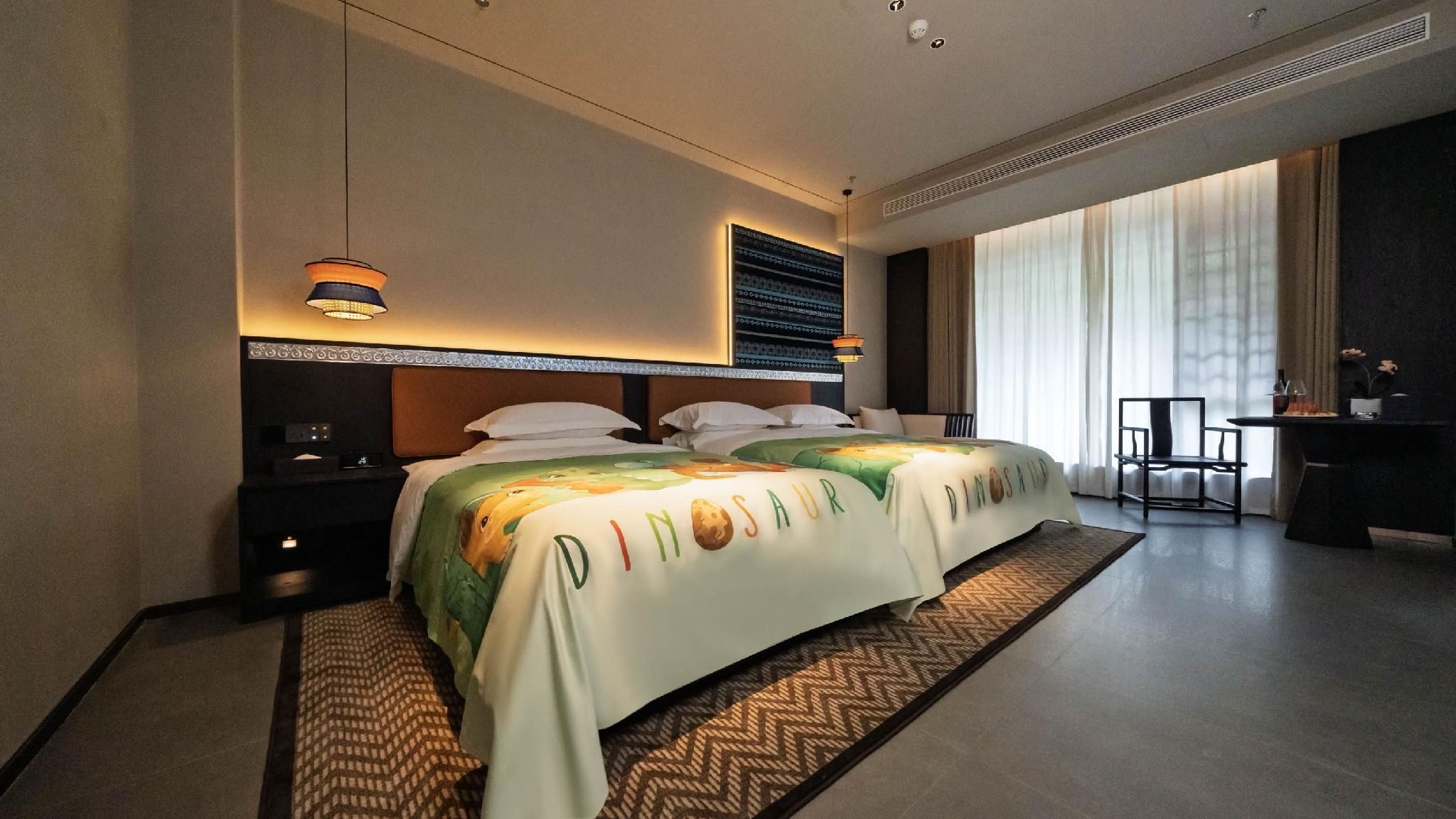 Royal Suite Room with Jacuzzi and Ganga View