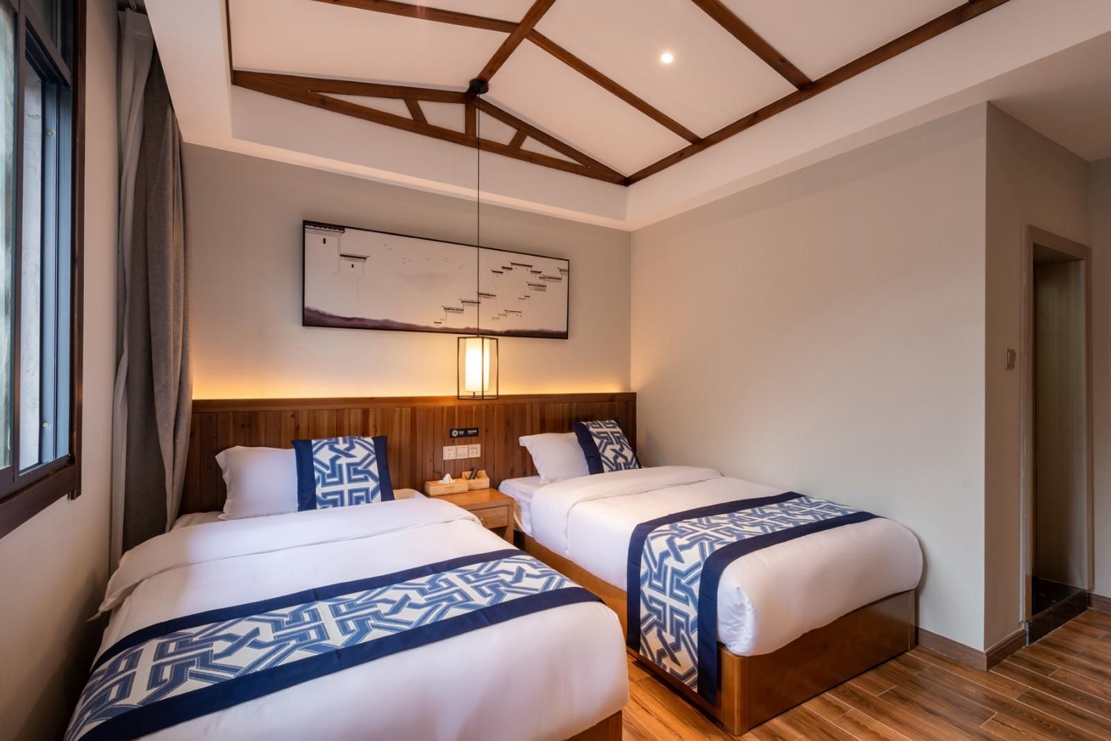 Clean & Warm Twin Room