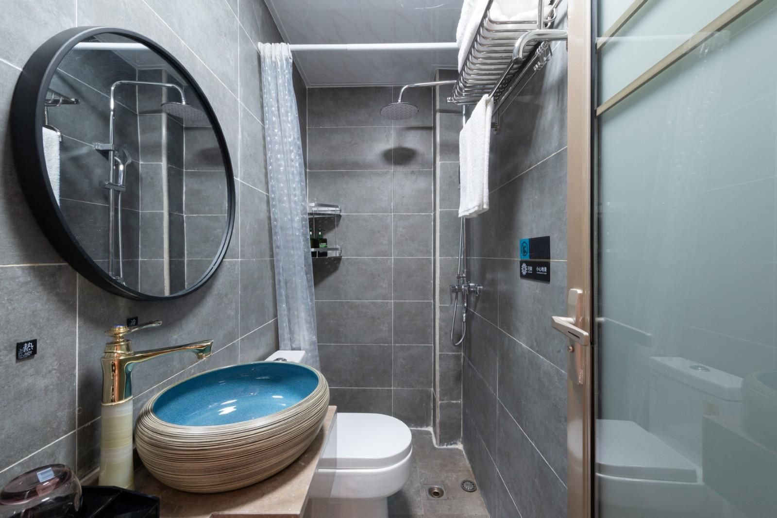 Clean & Warm Twin Room