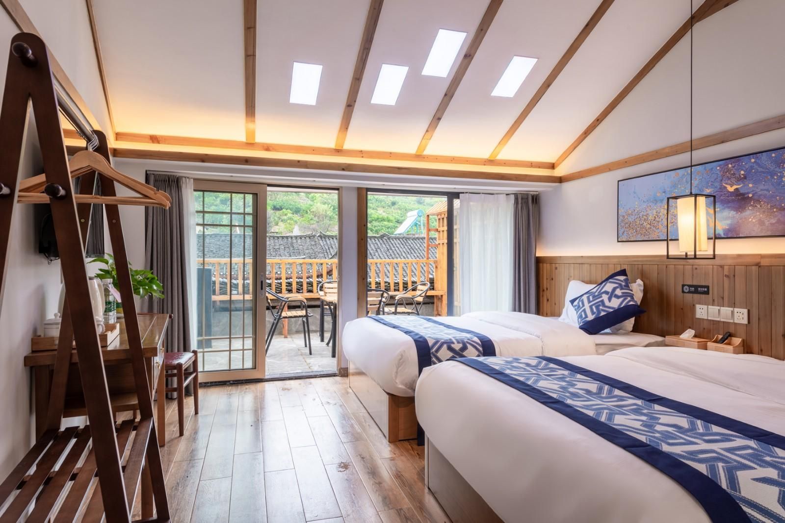 Lvyue - Terrace Twin Bed Room