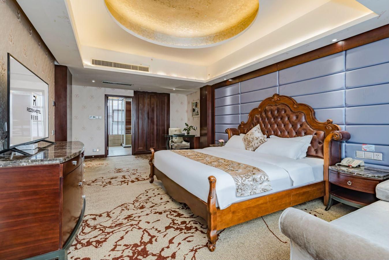 Rezen Executive Suite