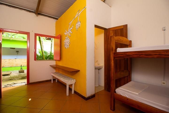 Bed in 6-Bed Mixed Dormitory Room