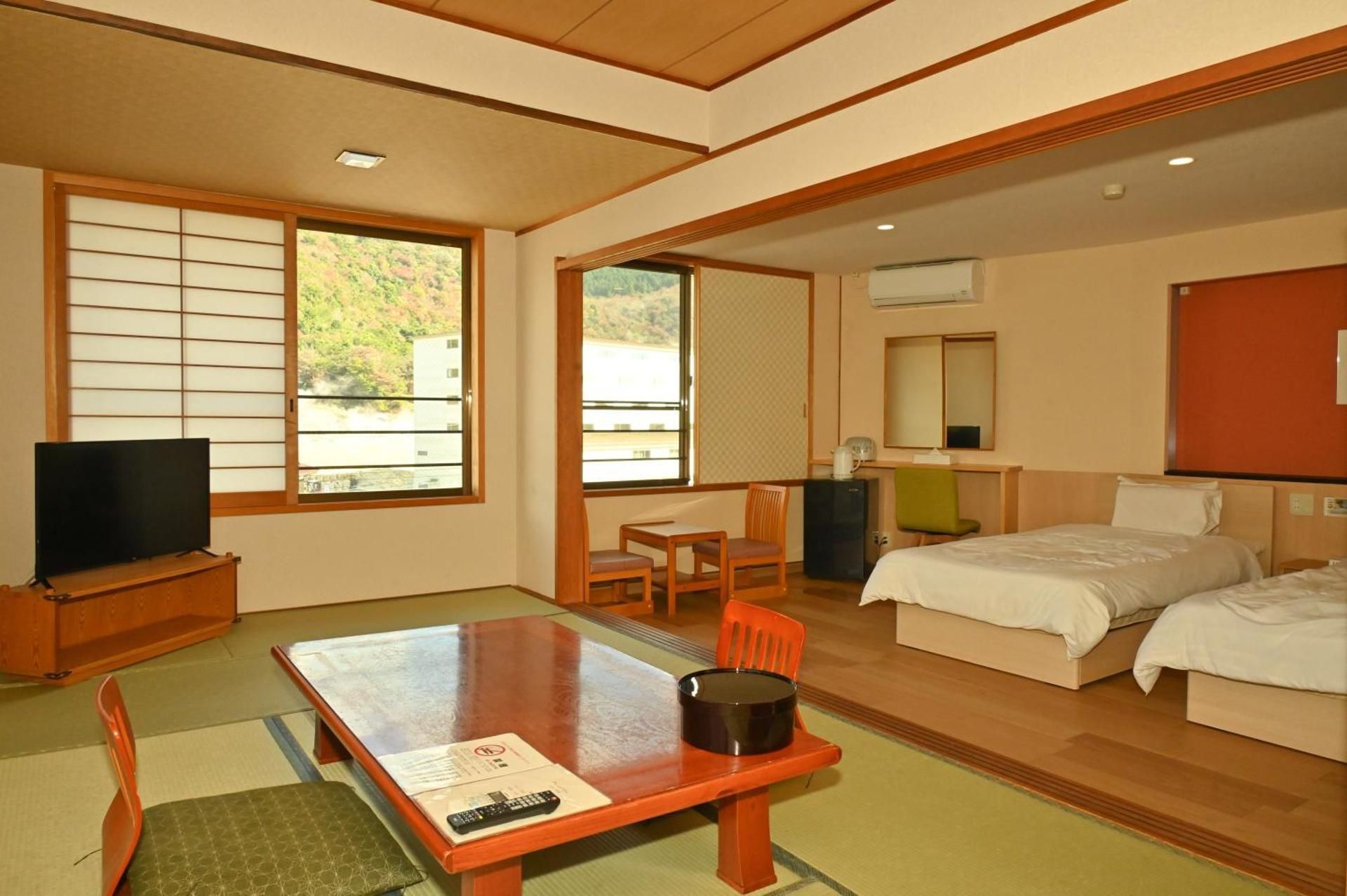 Twin Room with View