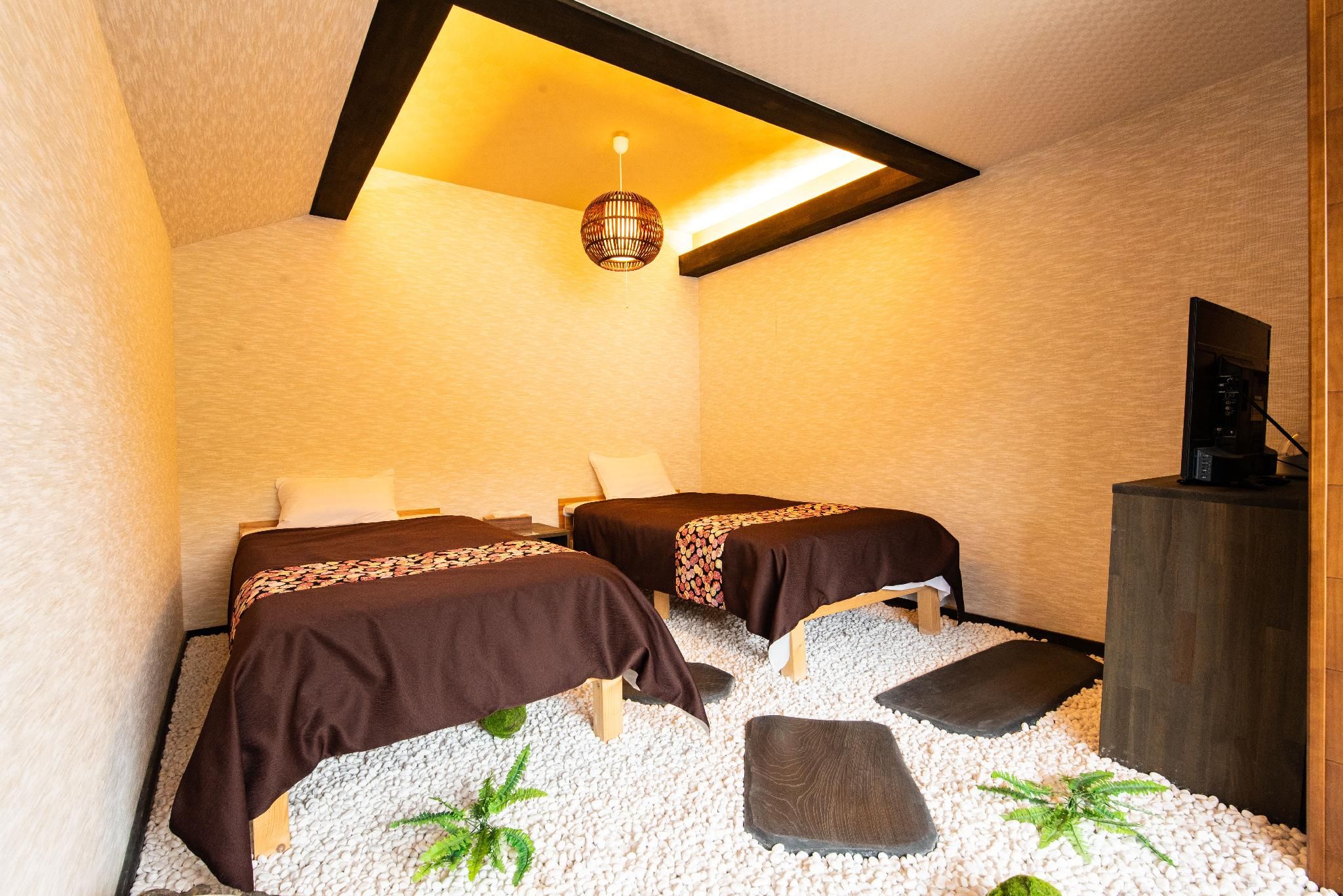 Japanese-Western Style Room with 2 Single Beds