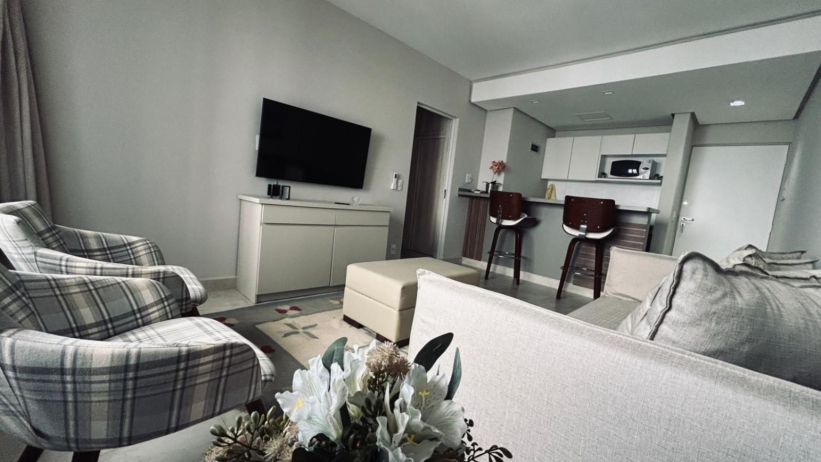 One-Bedroom Deluxe Apartment