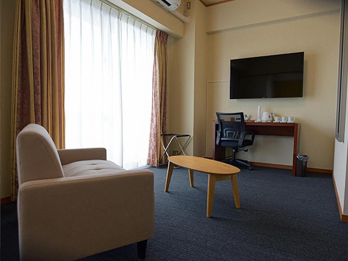 Triple Guest Room