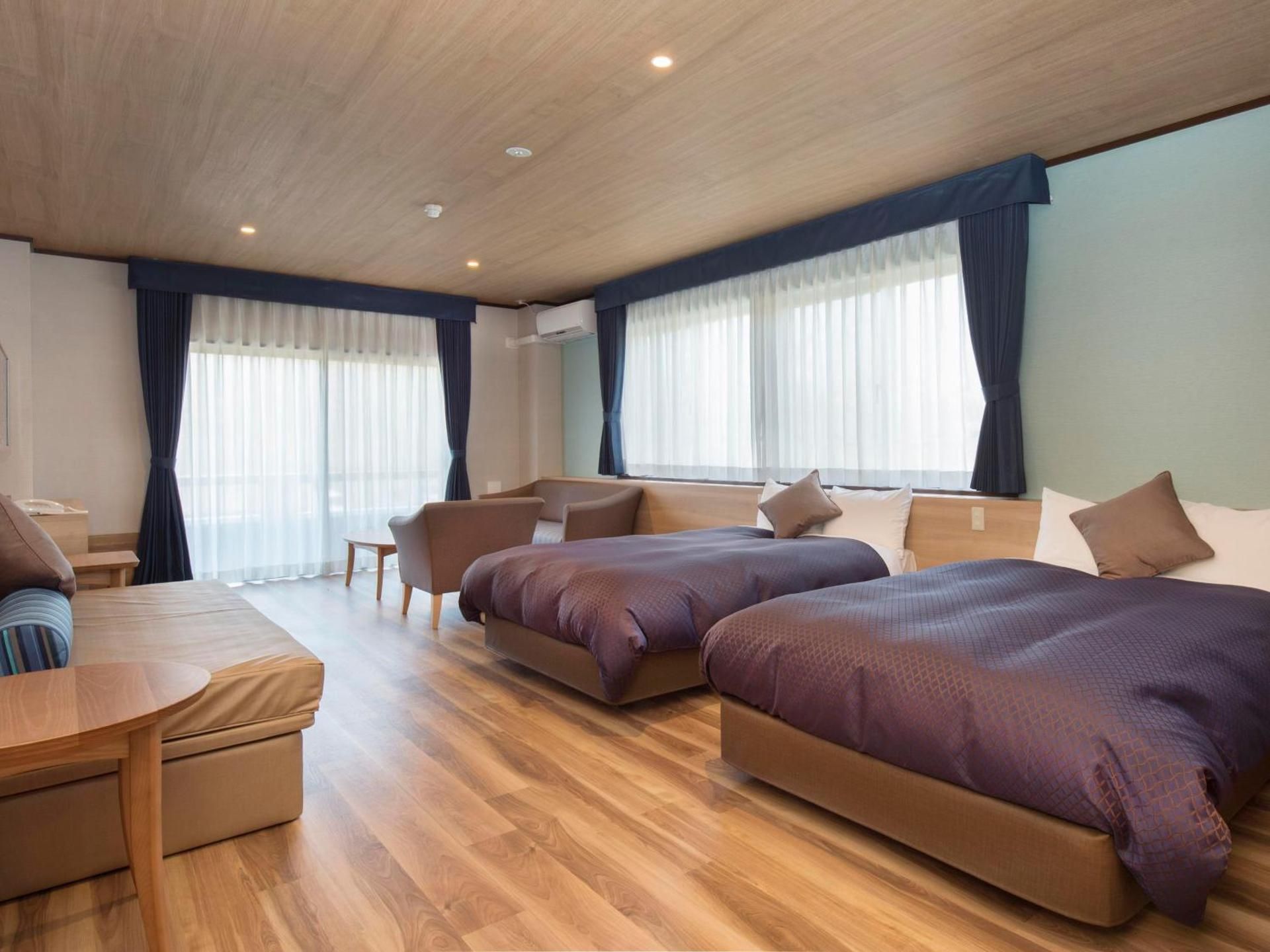 Triple Room with Mountain View
