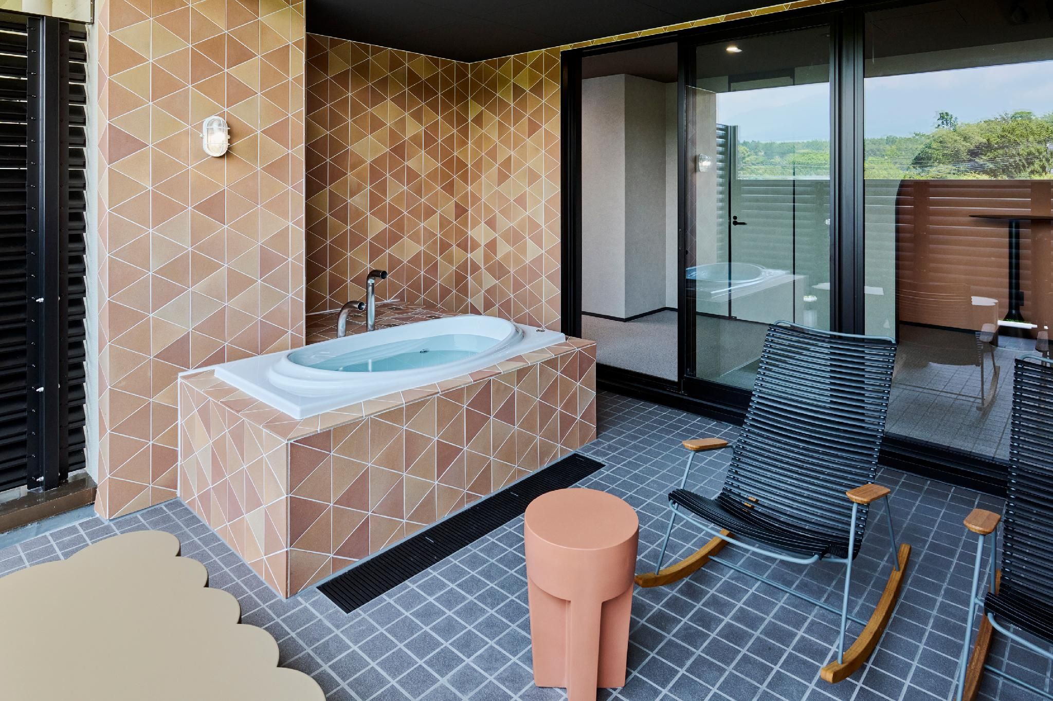 3rd Floor Mountain View Suite A with Sauna and Open-Air Bath