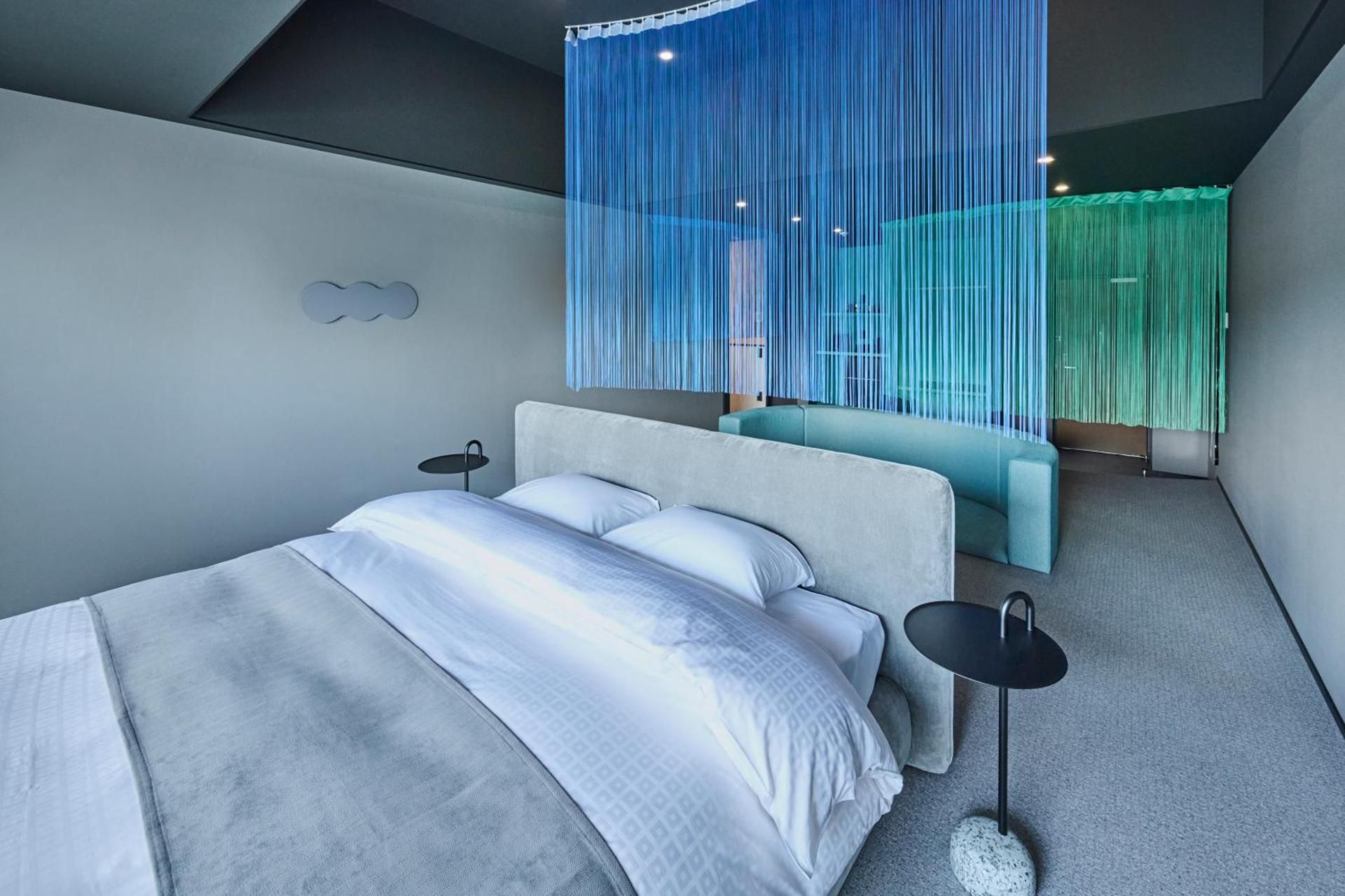 Suite with Mountain View