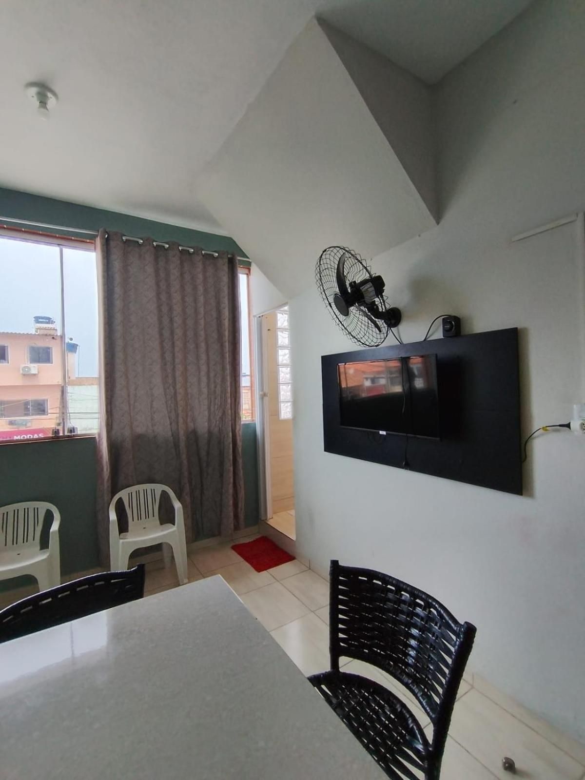 One-Bedroom Apartment With City View