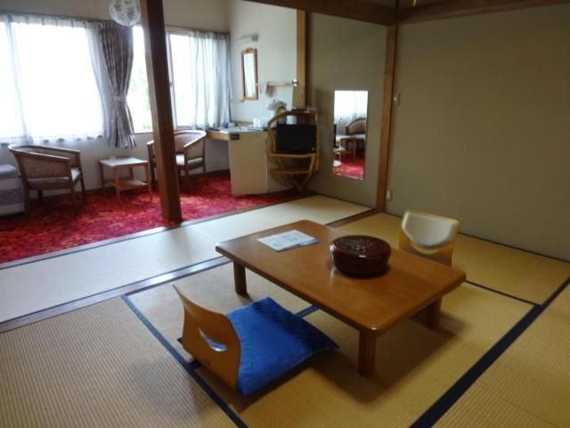 Japanese-Style Twin Room with Shared Bathroom
