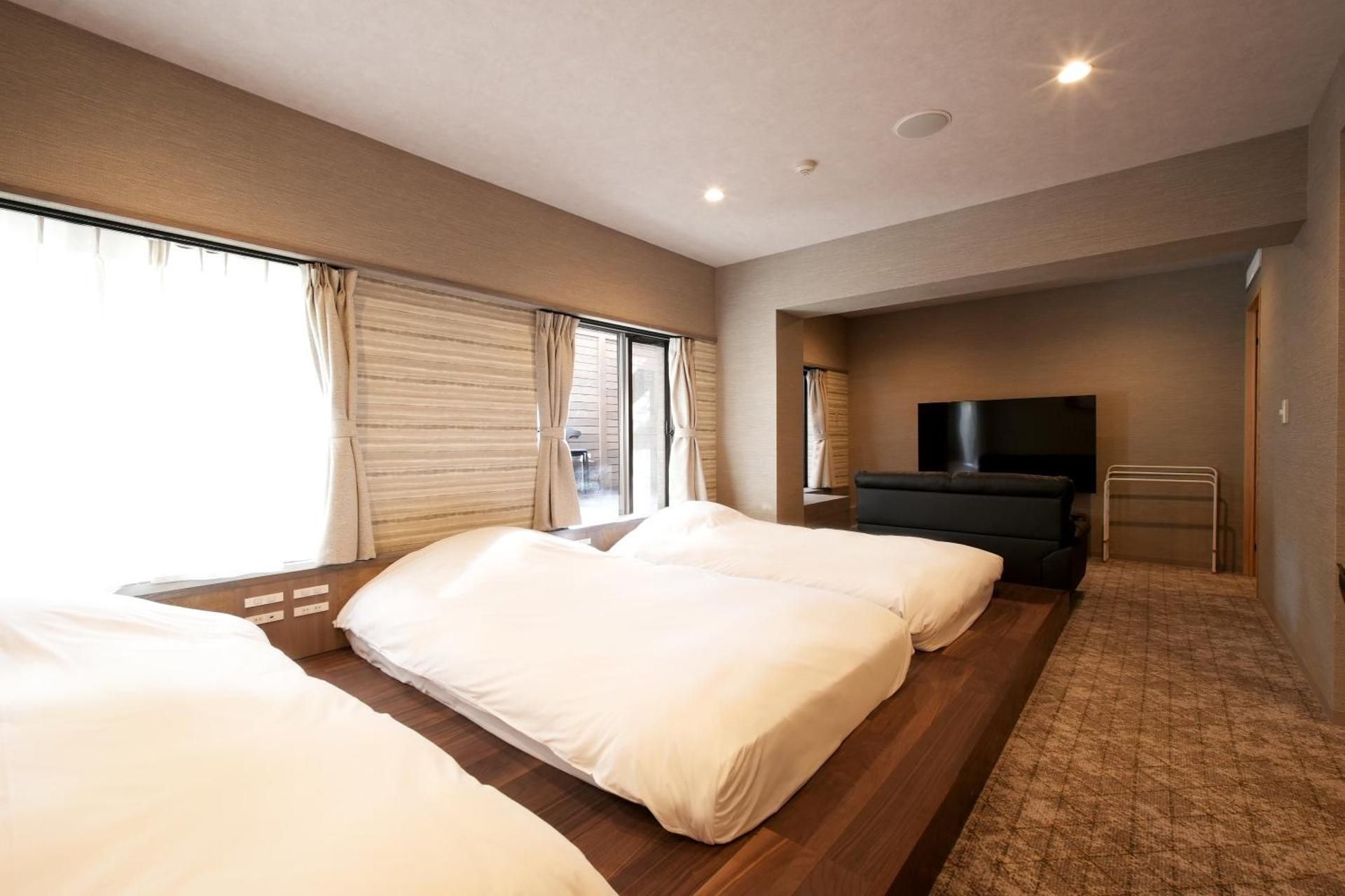 Deluxe Triple Room with Open-air Bath