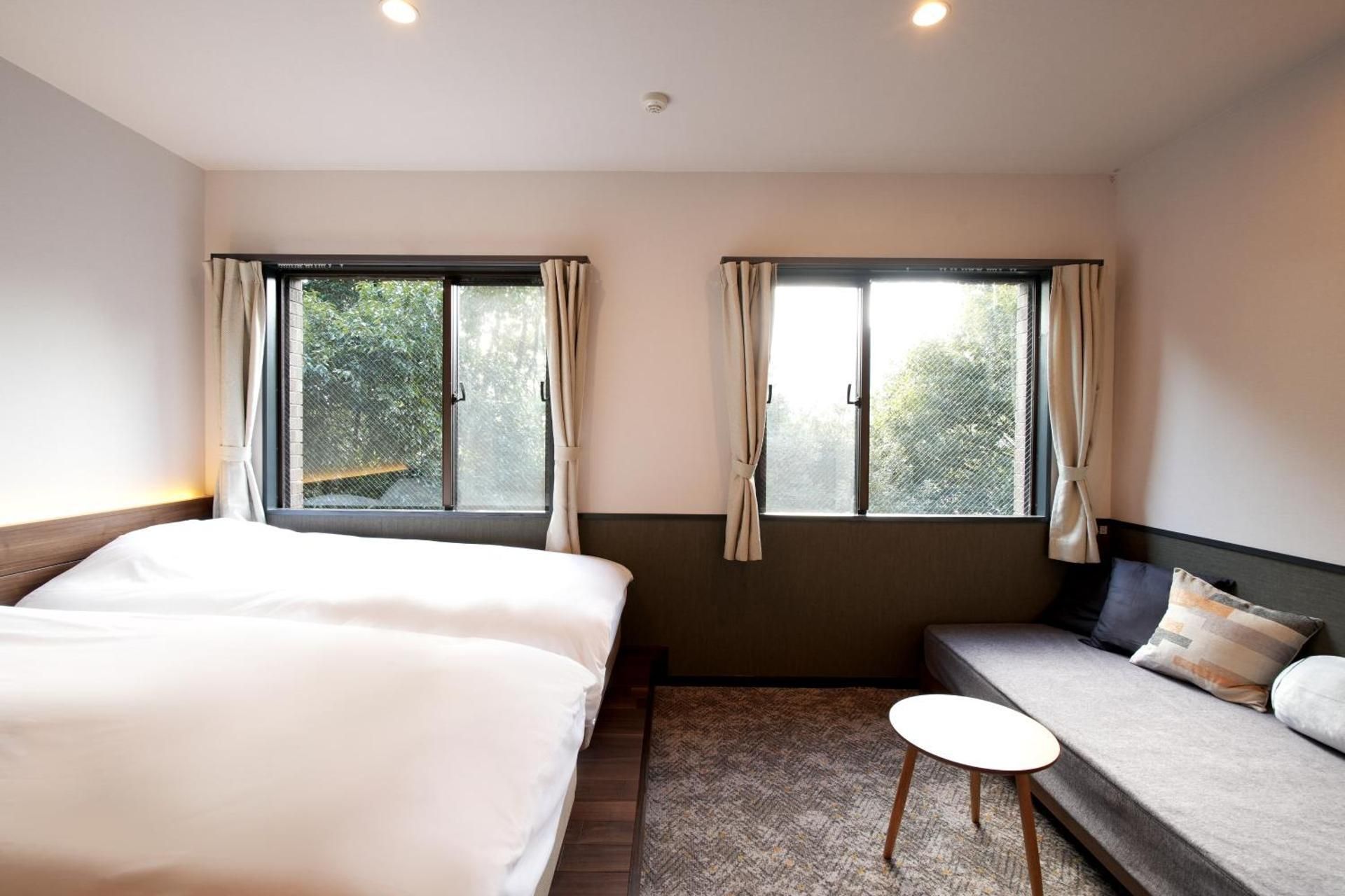 Standard Twin Room with Extra Bed