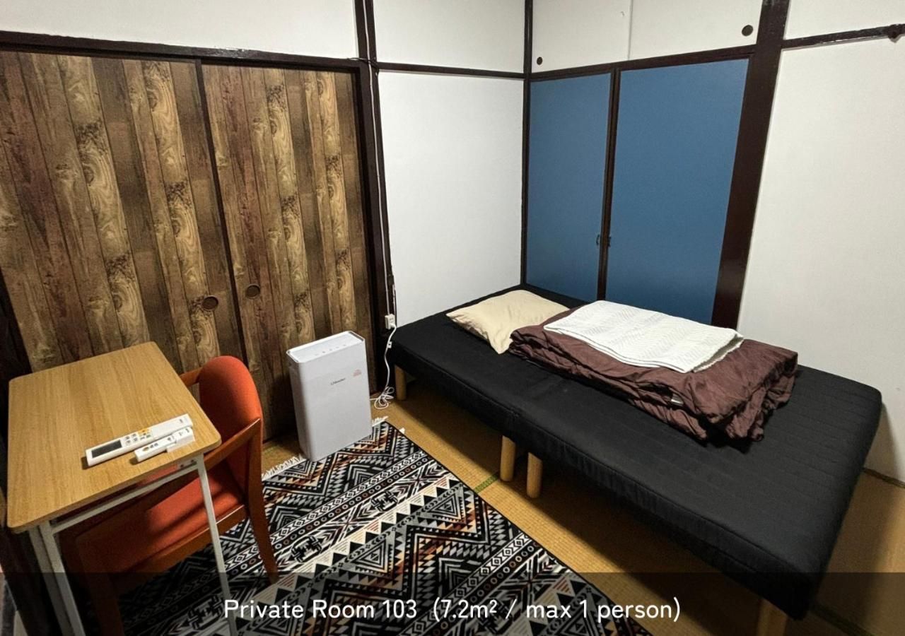 Single Room with Shared Bathroom