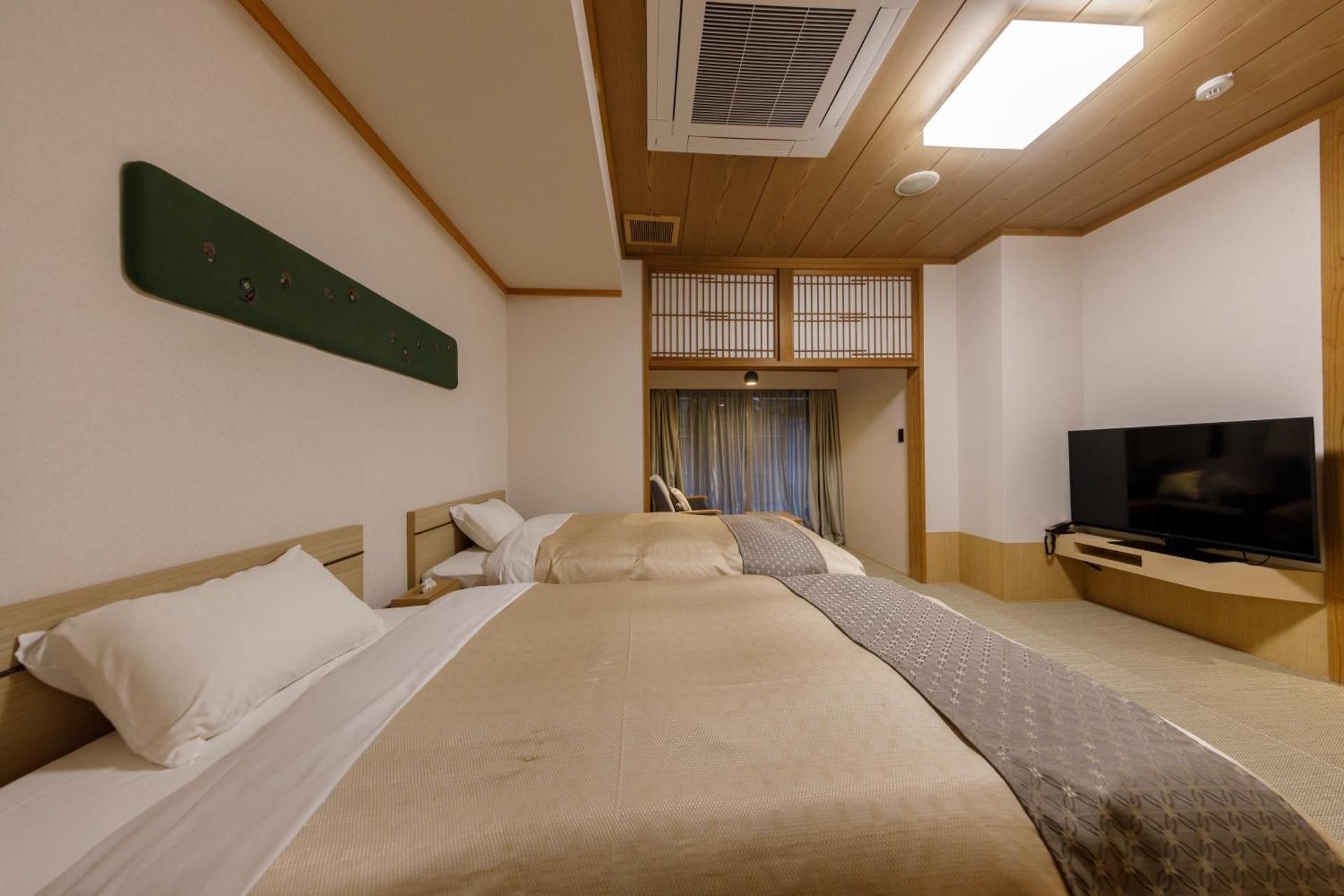 Twin Room with Private Bathroom