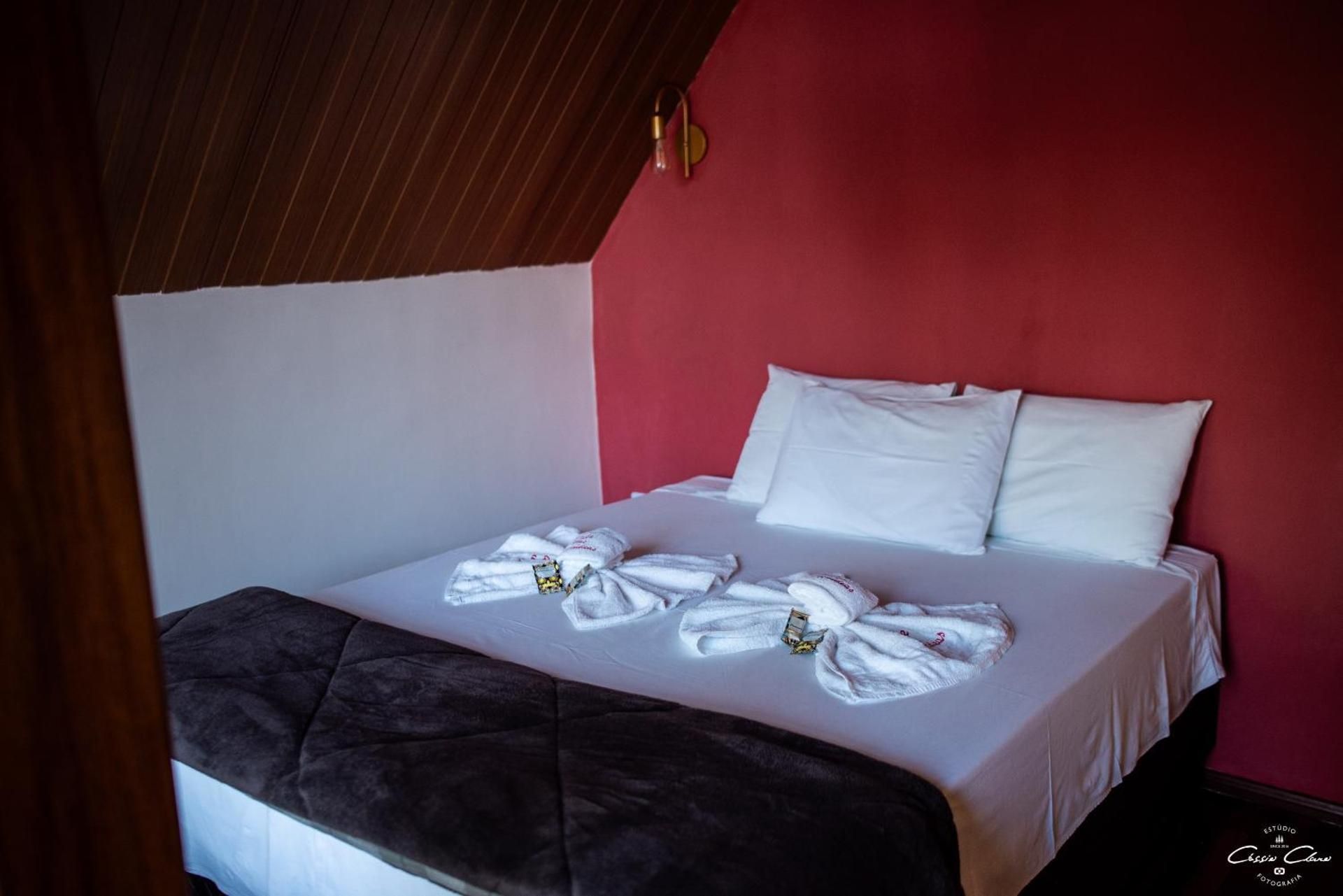 Queen Suite with Spa Bath