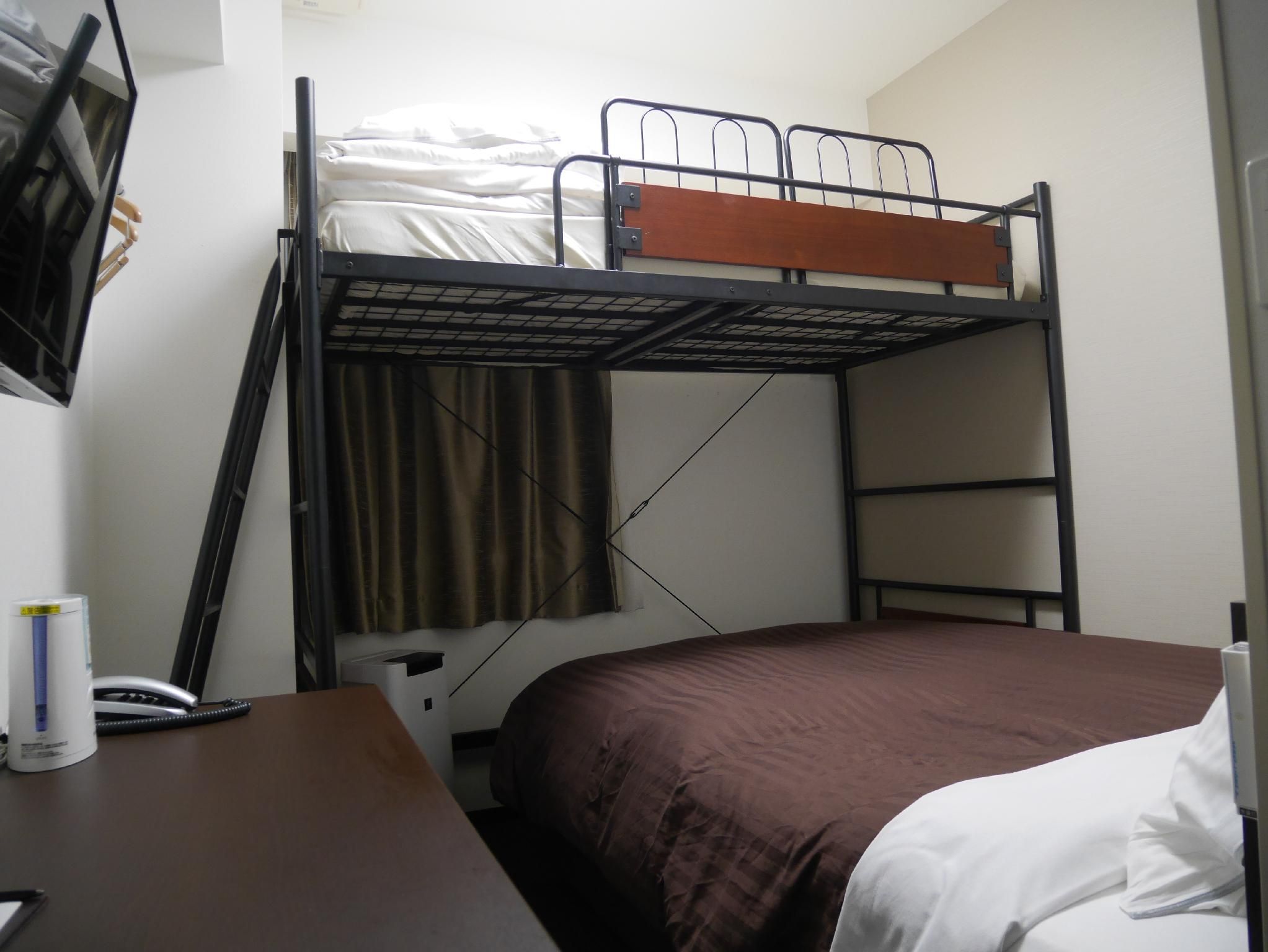Loft Twin Room - Non-Smoking