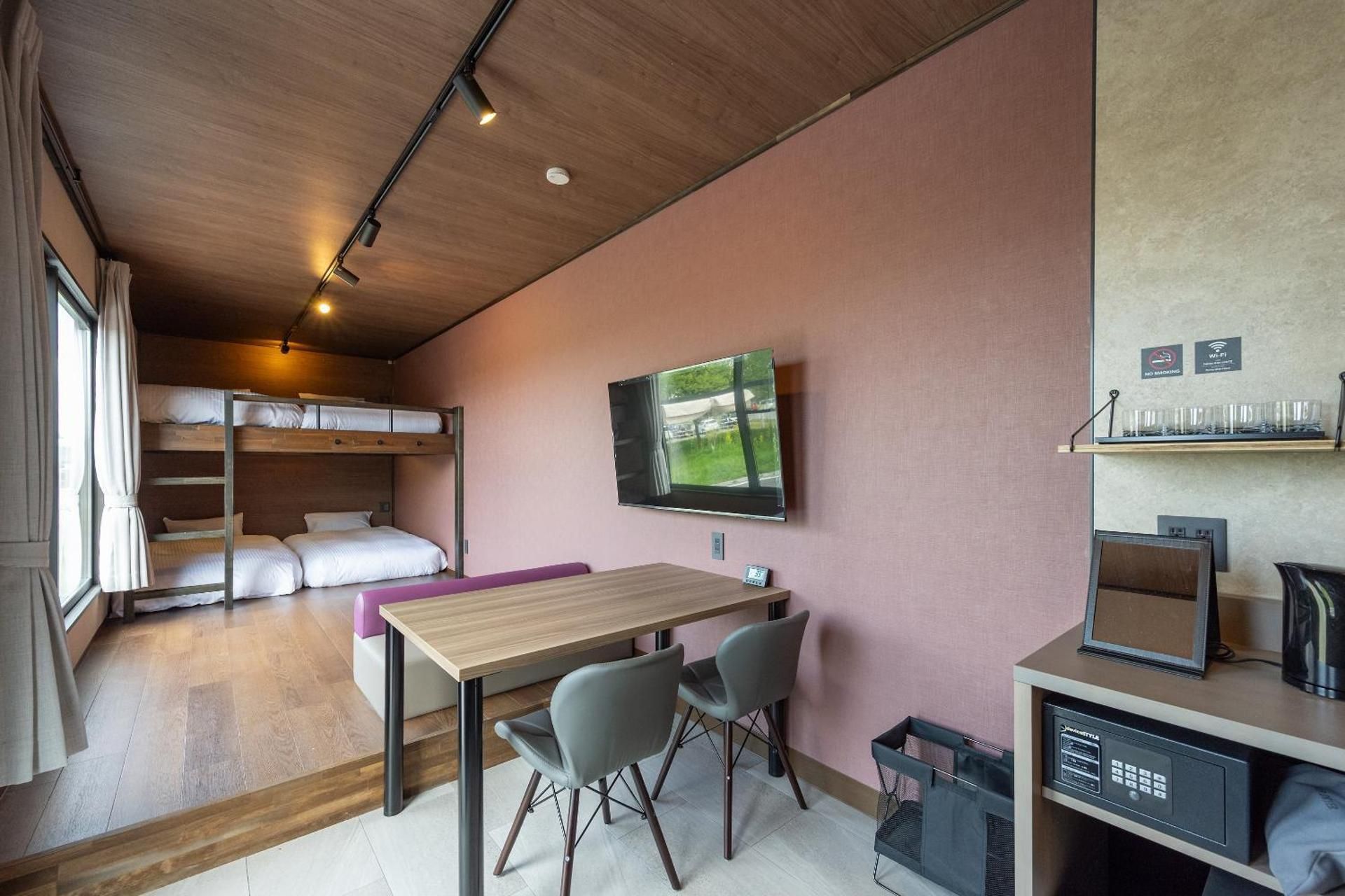 Deluxe Bank Villa