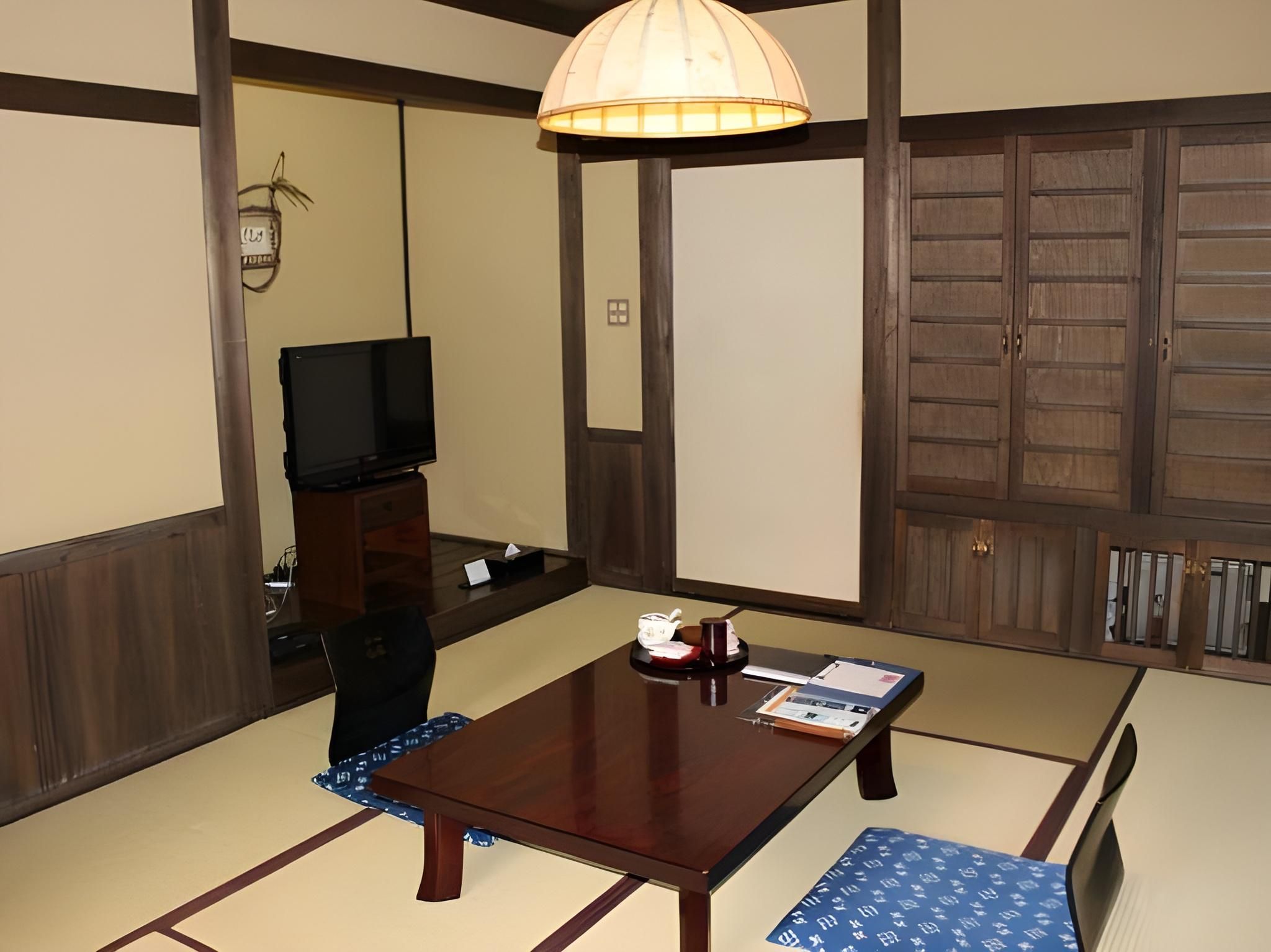 Japanese Style Room with 8 Tatami
