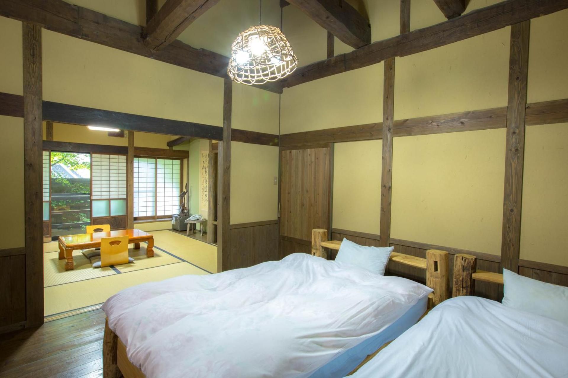 Roten Japanese Western Style Room