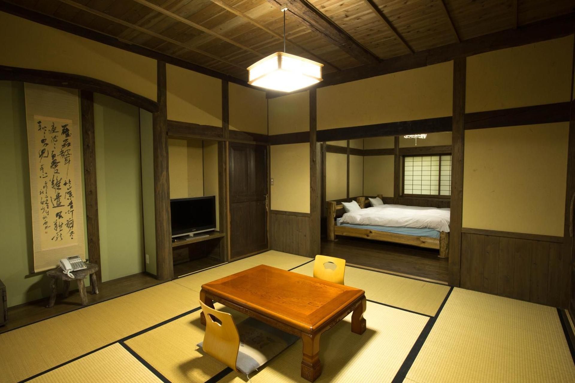 Roten Japanese Western Style Room