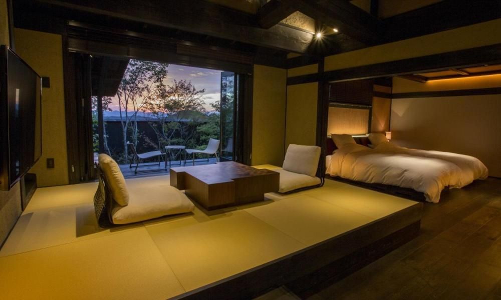 Superior Japanese-Style Room with Open Air Bath - Tenshin