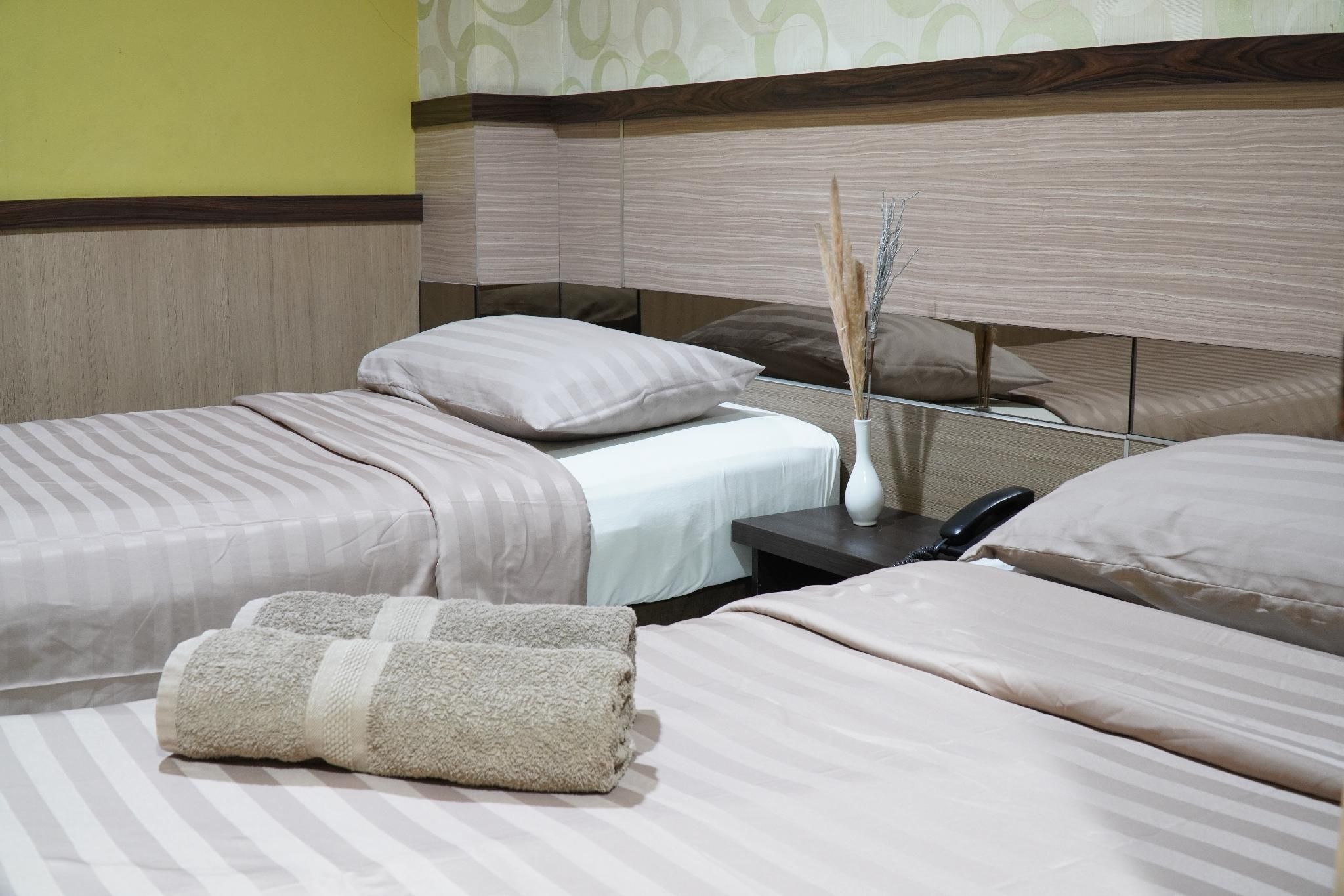 Paris Day Hotel