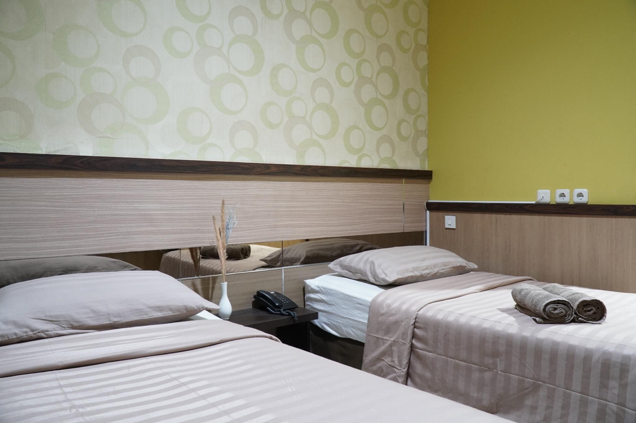 Paris Day Hotel