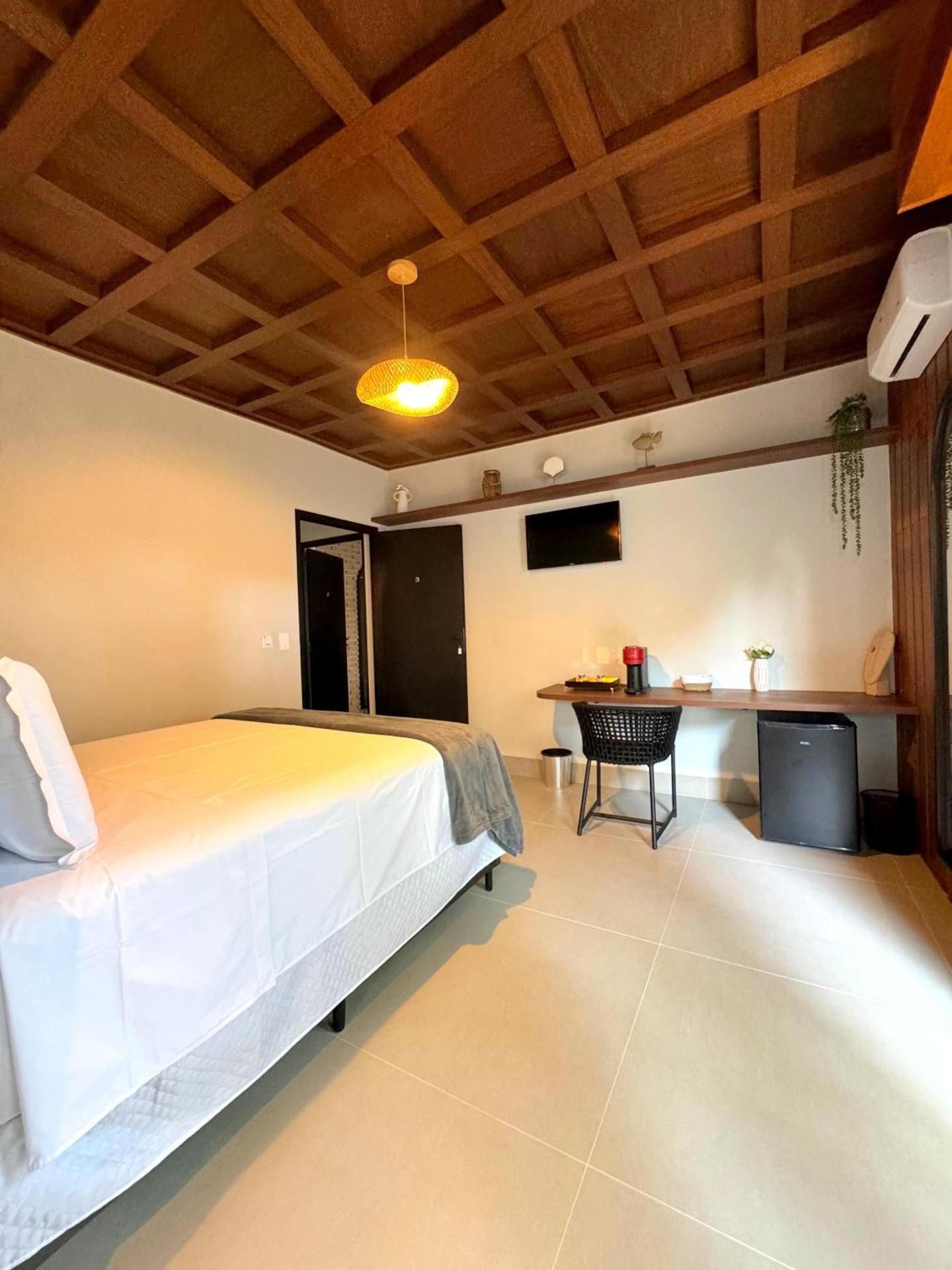 Queen Room with Spa Bath