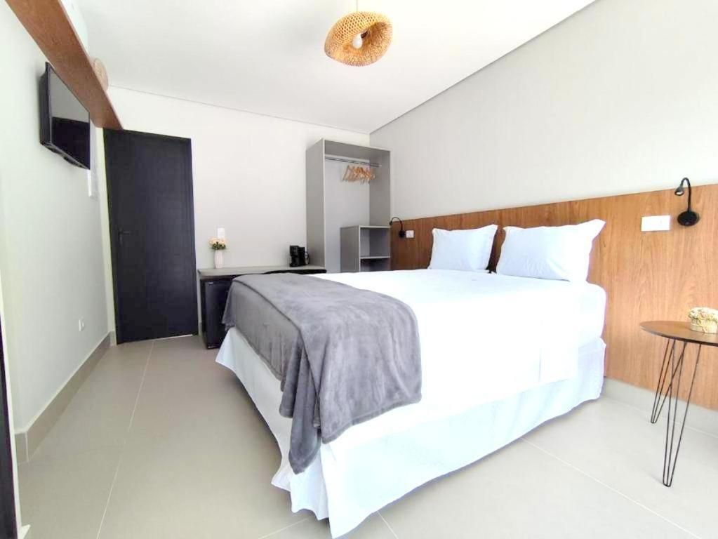 Queen Room with Pool View