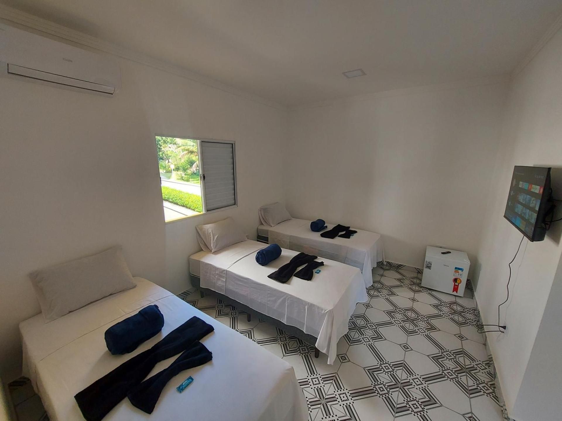 Triple Room with Private Bathroom