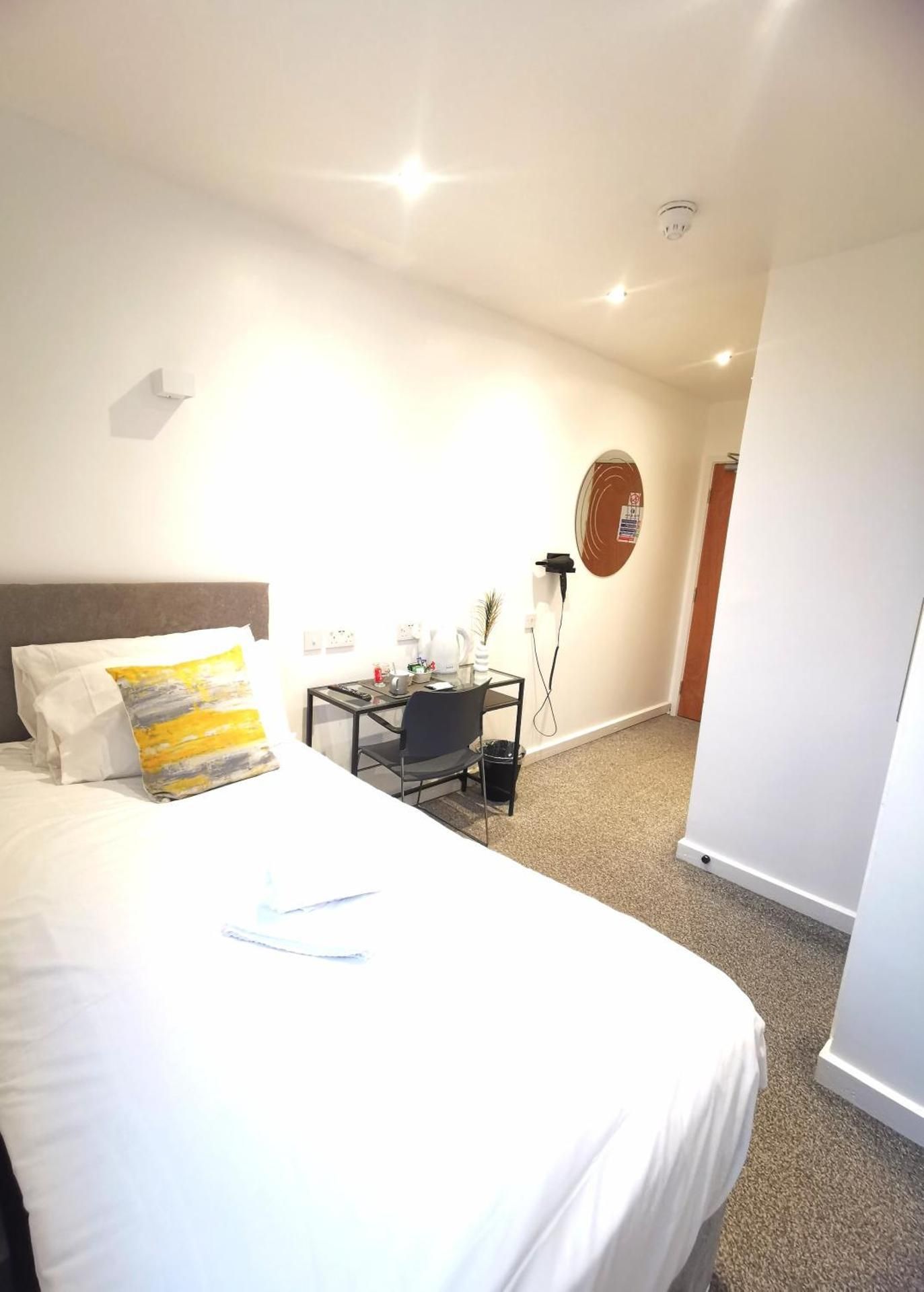 Deluxe Single Room