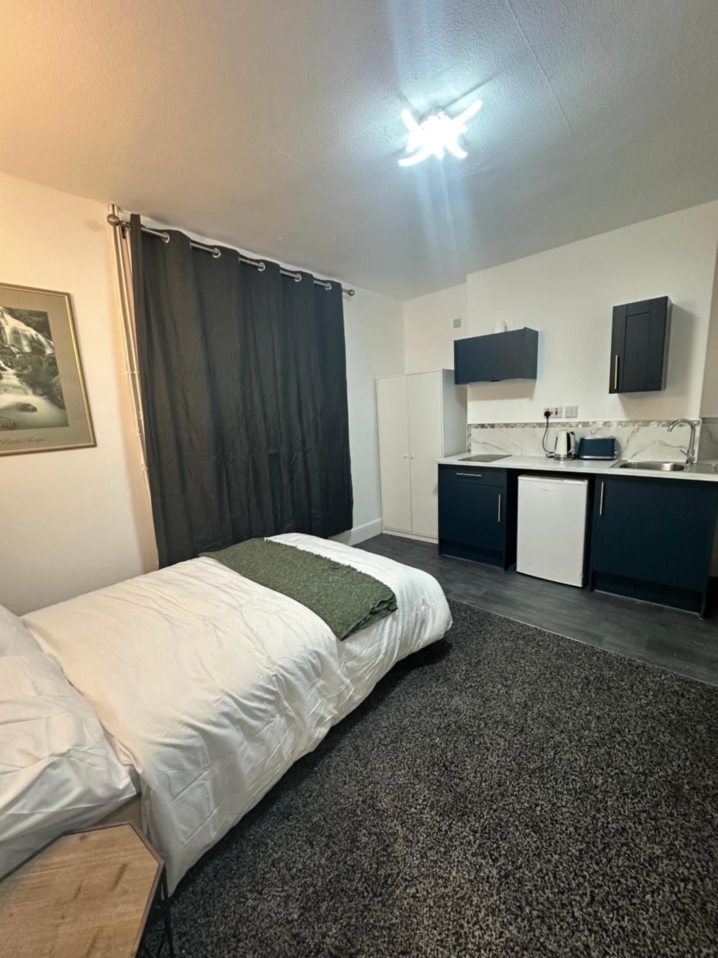 Room 4 NG3 2AZ