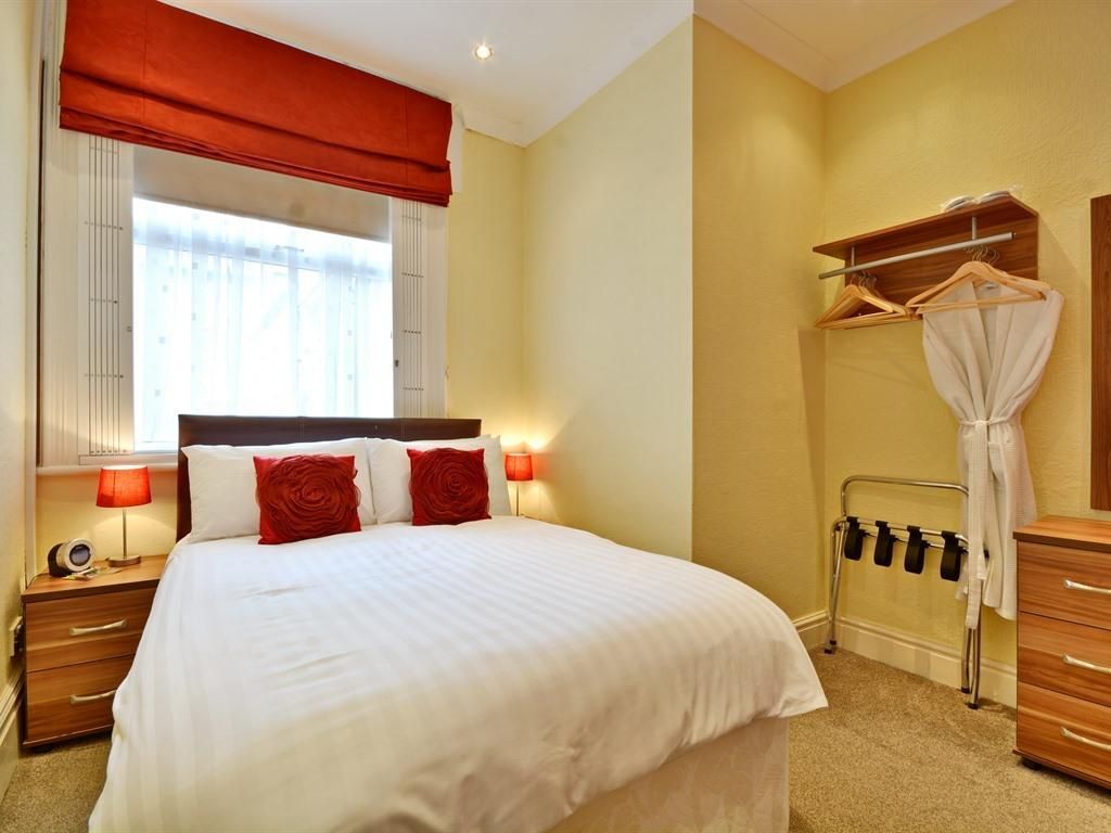 ParkRoyal Blackpool Double room-Ensuite-Accessible