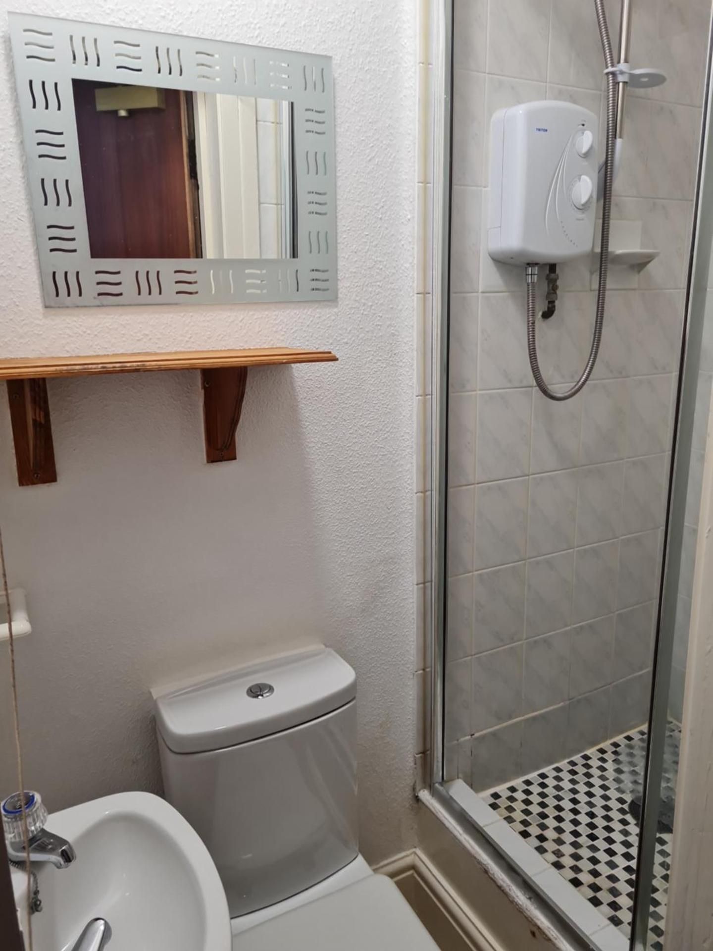 Lawnswood Holiday Apartments Studio Apartment 2