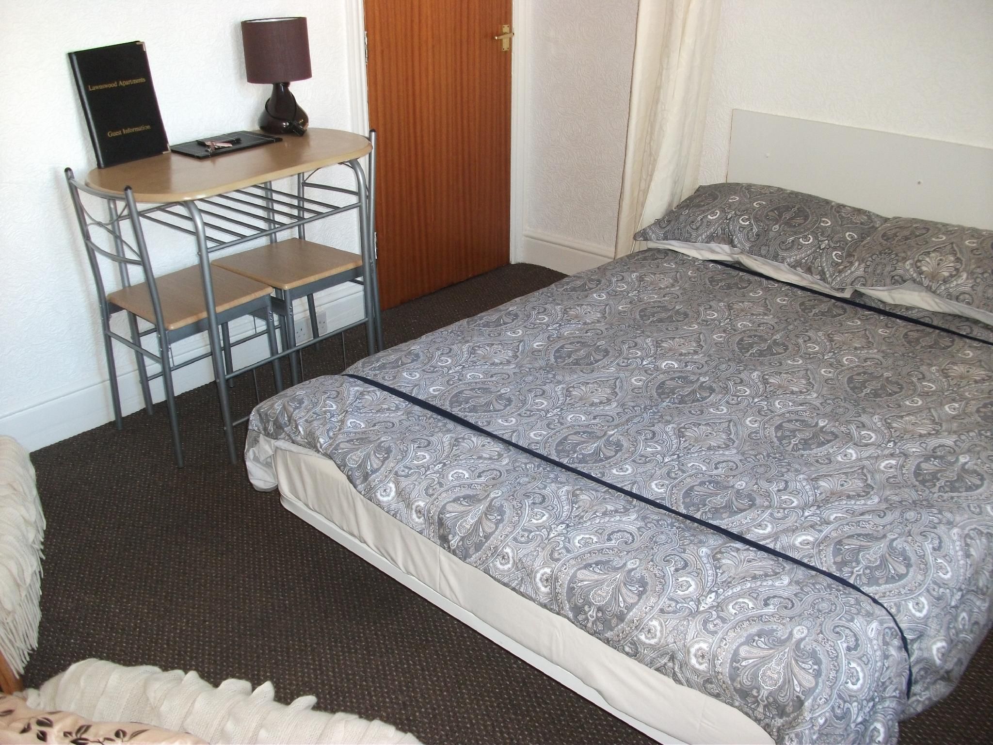 Apartment-Standard-Ensuite-Serviced 1