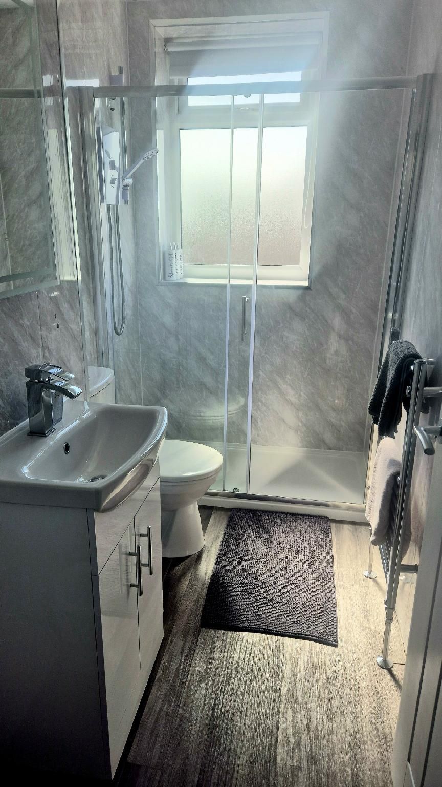 Apartment-Private Bathroom