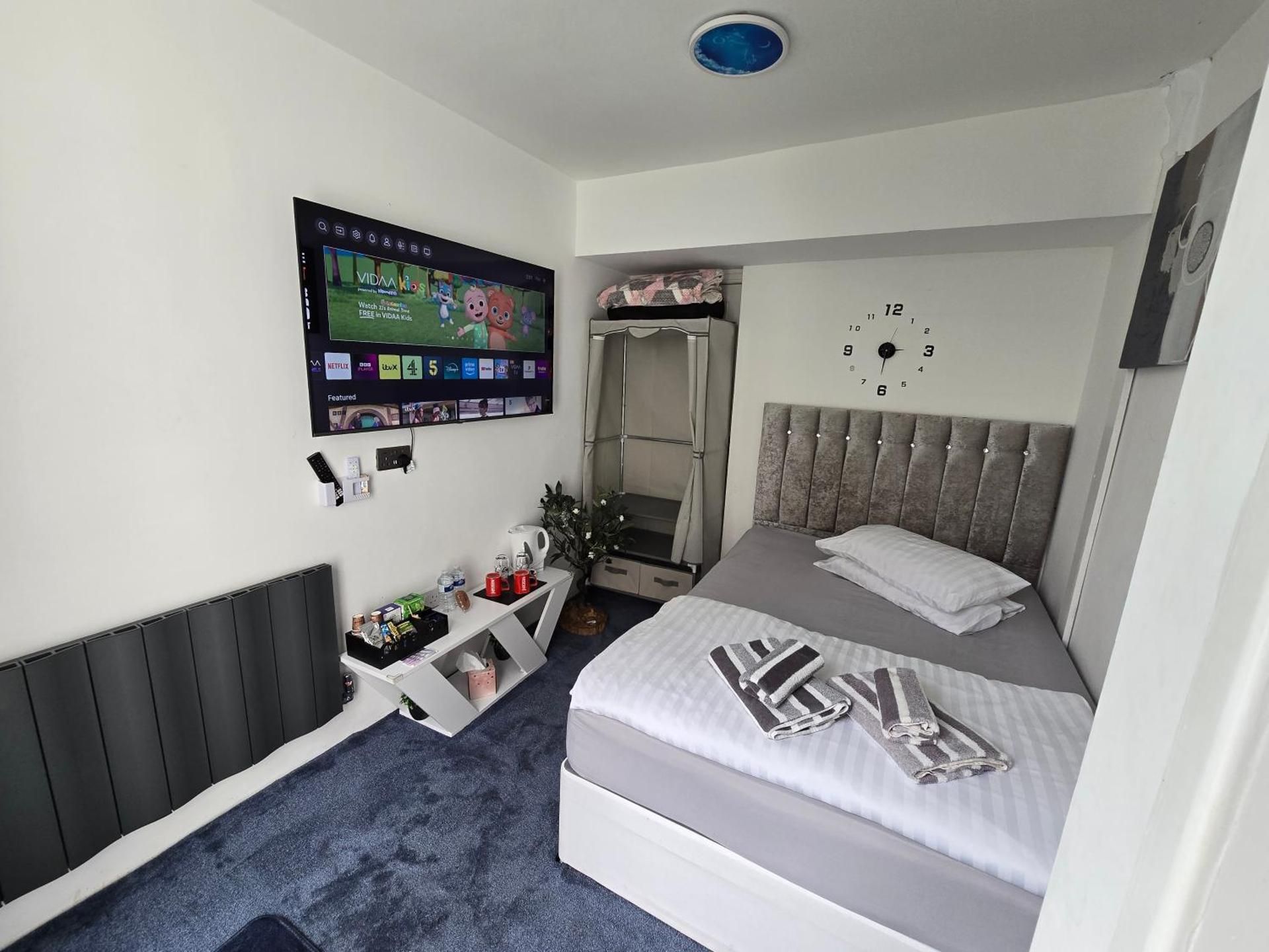 Ensuite room with private entrance and private garden Deluxe Double Room