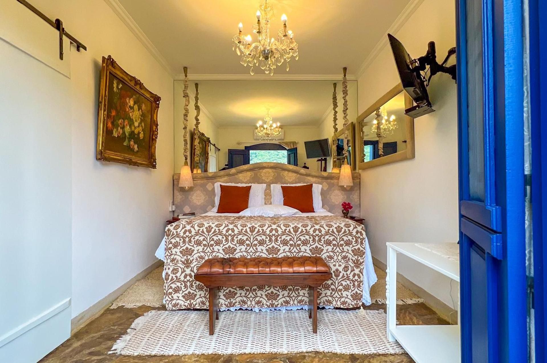 Superior Double or Twin Room with Mountain View