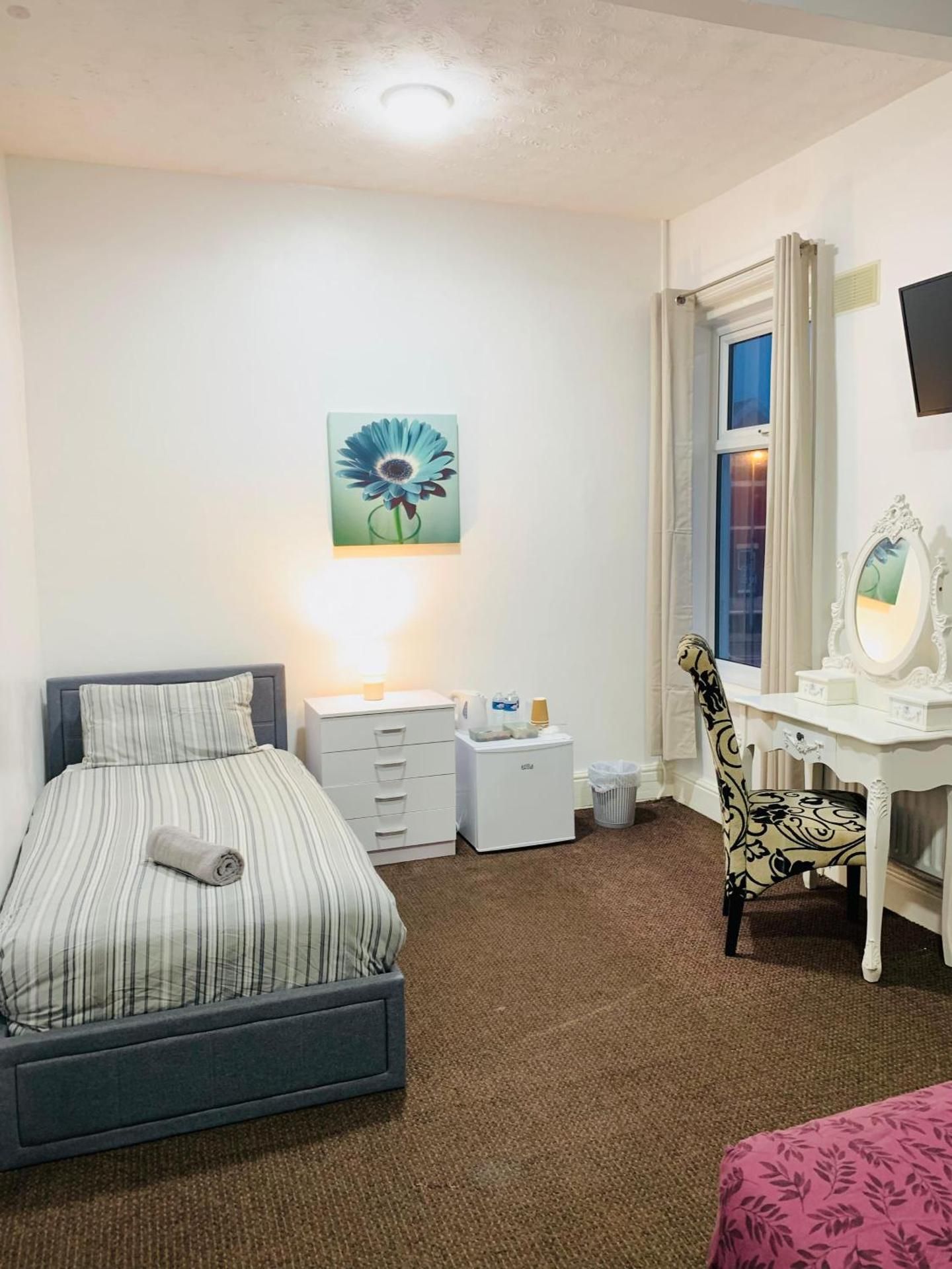 Triple Room with Shower