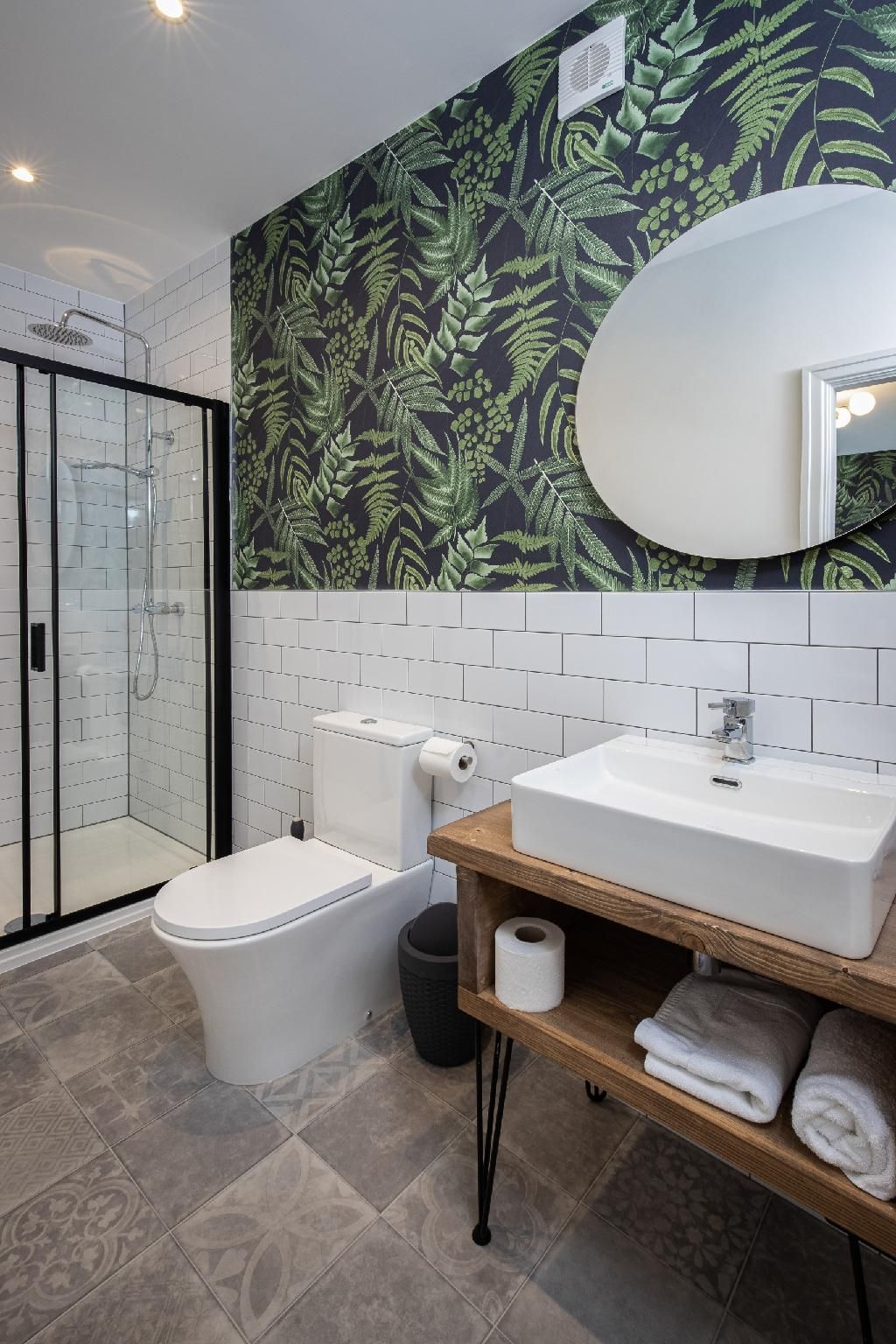 Blueberries Apartments by Sasco Apartment-Private Bathroom-Blueberries 2 2