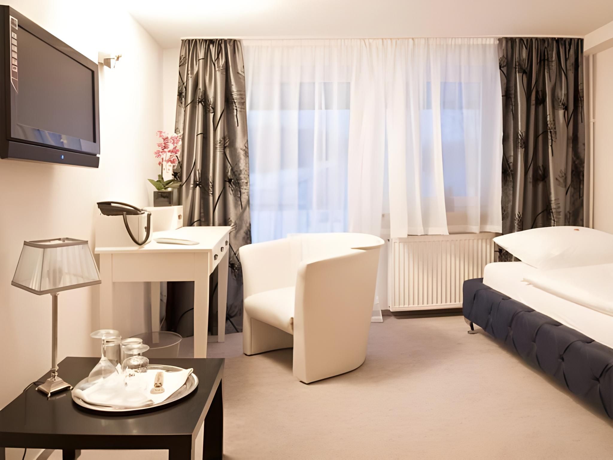 Superior Single Room