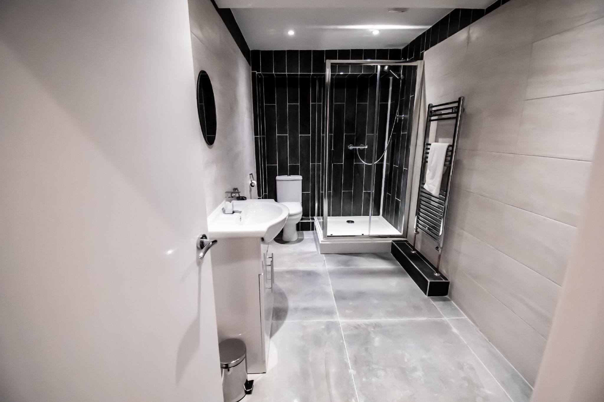 Apartment-Private Bathroom-Belgrade Suite