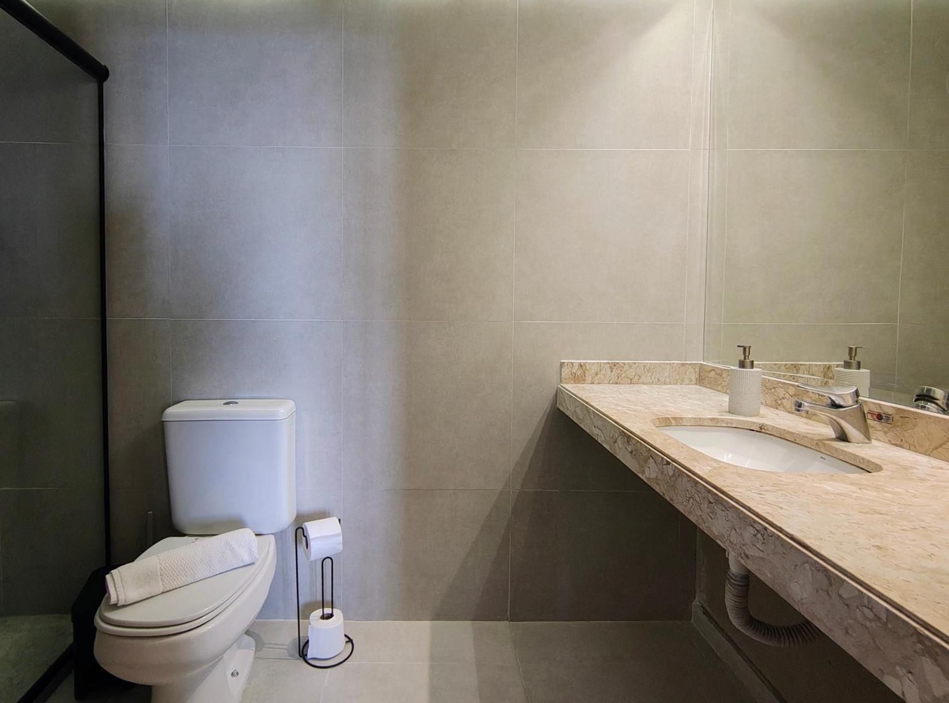 Deluxe One-Bedroom Apartment with City View