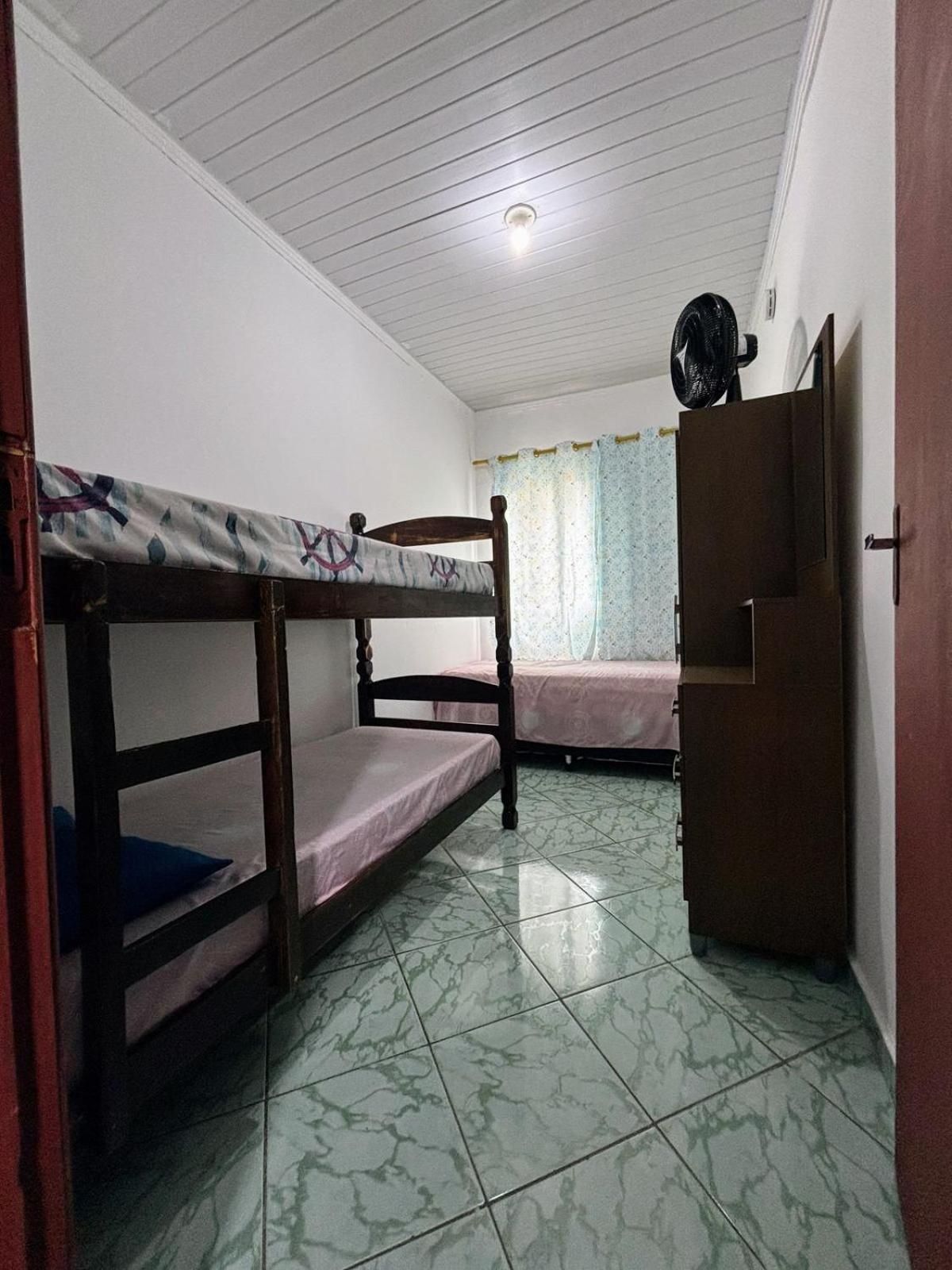 Quarto Triplo Solteiro